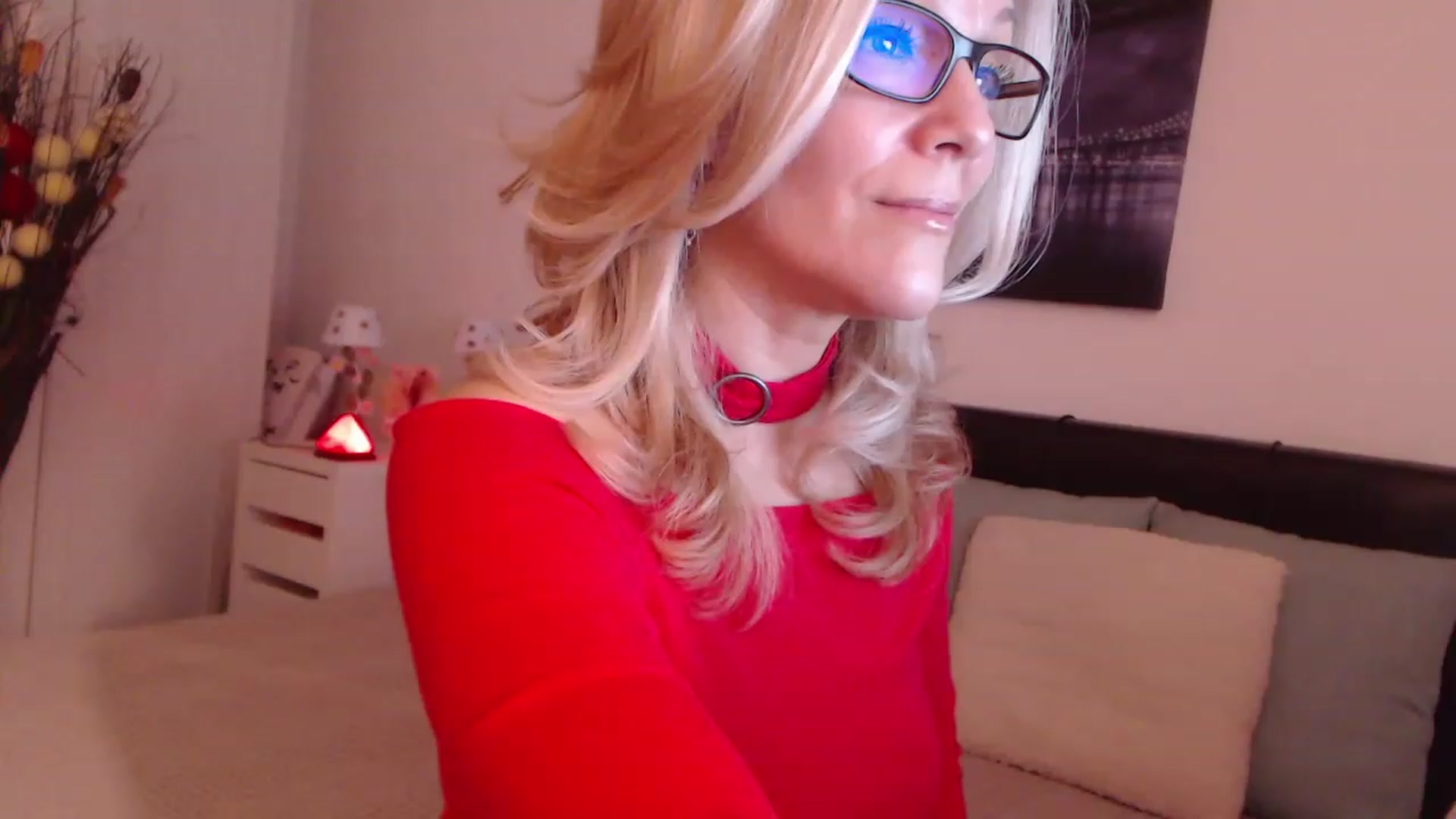 Gallery image thumbnail from Reeya71's myfreecams stream on, 12/06/2022, 01:57 image 13 of 20