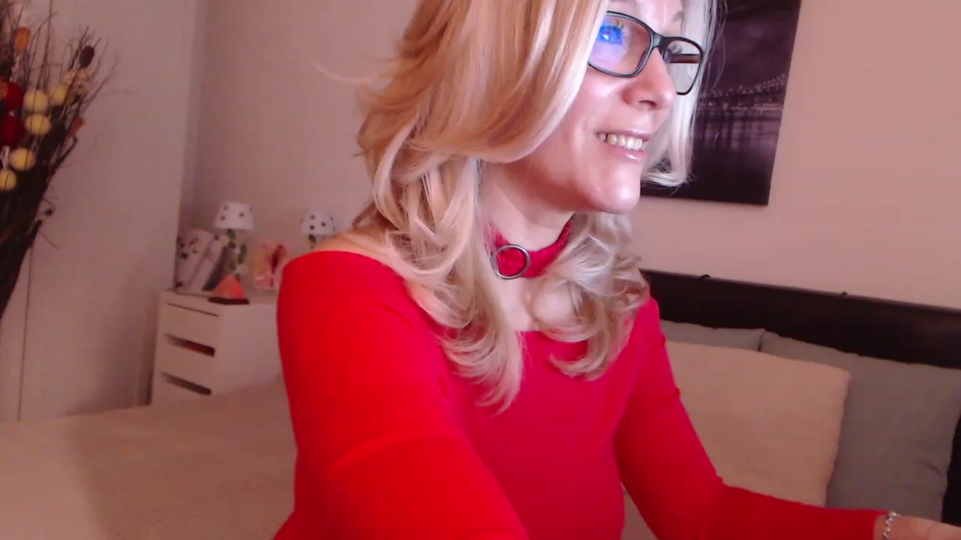 Gallery image thumbnail from Reeya71's myfreecams stream on, 12/06/2022, 01:57 image 8 of 20