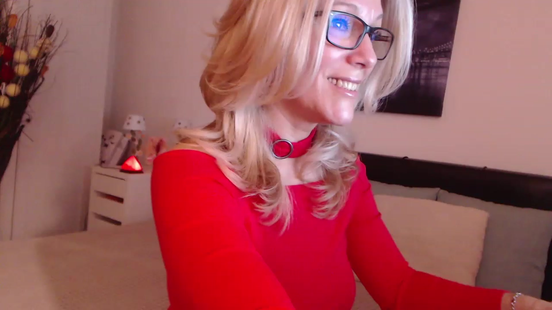 Gallery image thumbnail from Reeya71's myfreecams stream on, 12/06/2022, 02:42 image 16 of 20