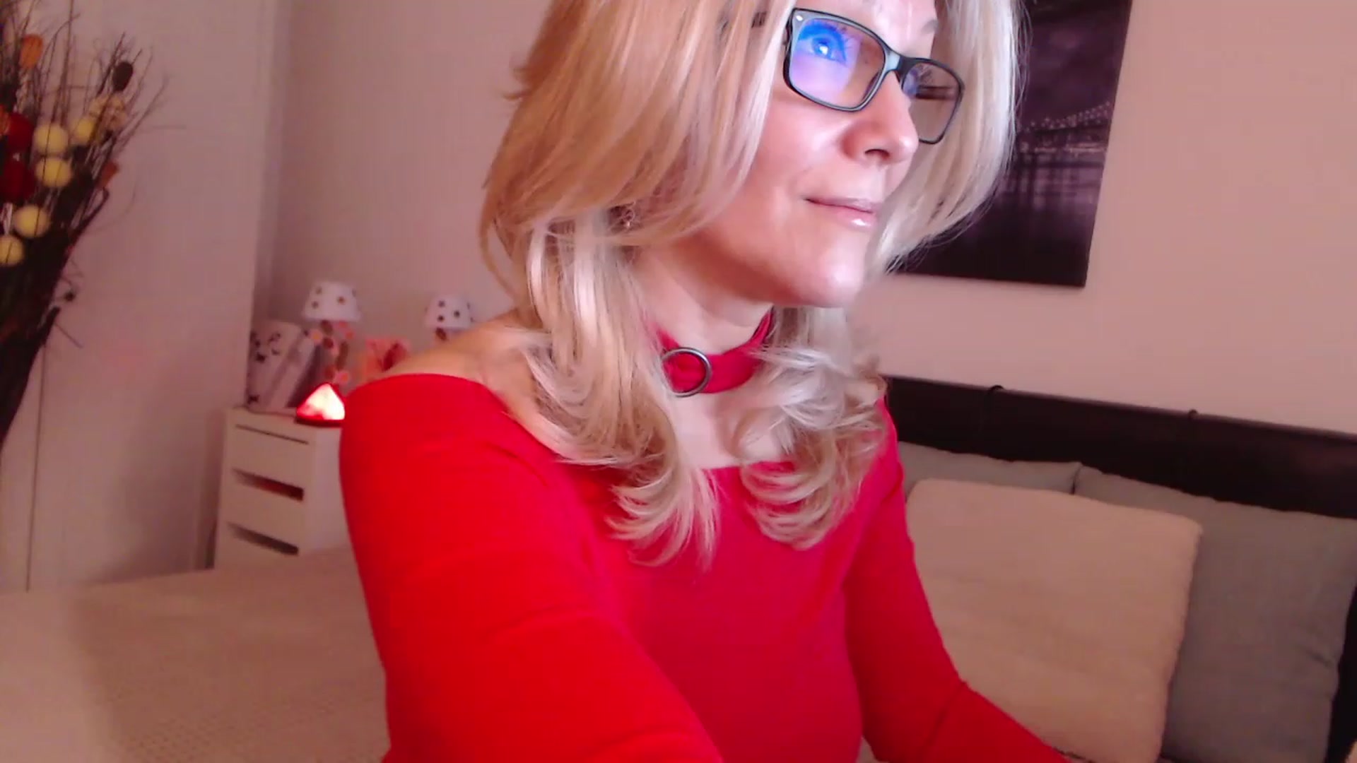 Gallery image thumbnail from Reeya71's myfreecams stream on, 12/06/2022, 02:42 image 8 of 20
