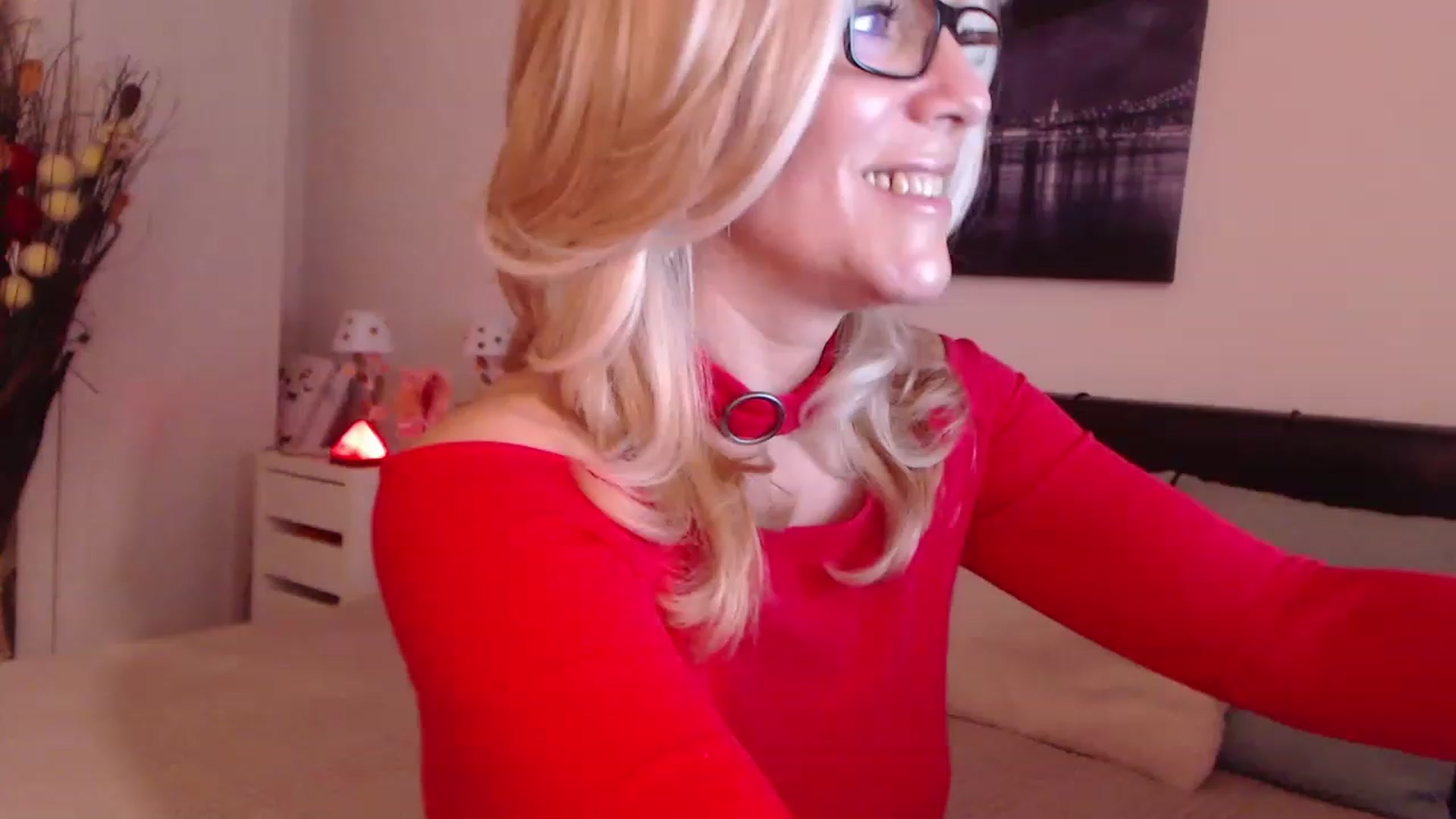 Gallery image thumbnail from Reeya71's myfreecams stream on, 12/06/2022, 04:05 image 17 of 20