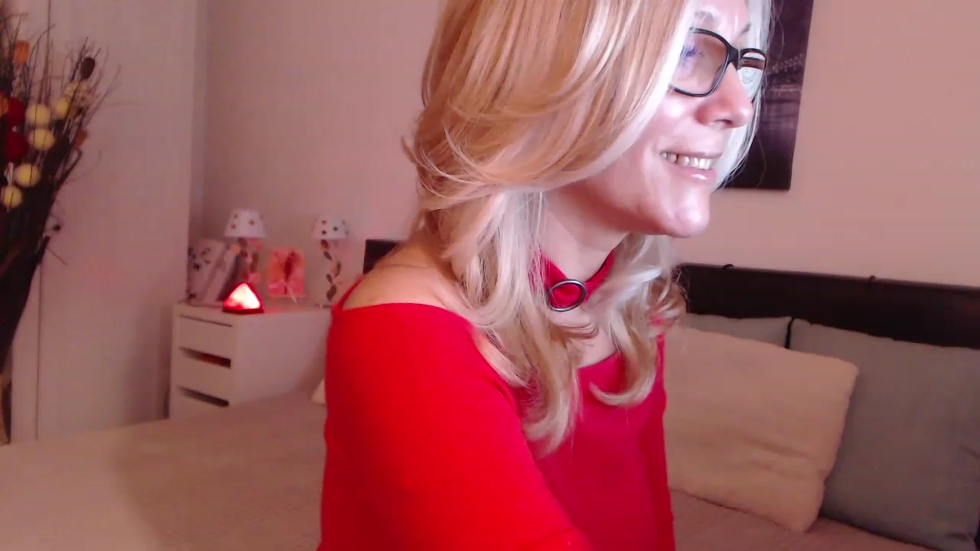 Gallery image thumbnail from Reeya71's myfreecams stream on, 12/06/2022, 04:05 image 7 of 20