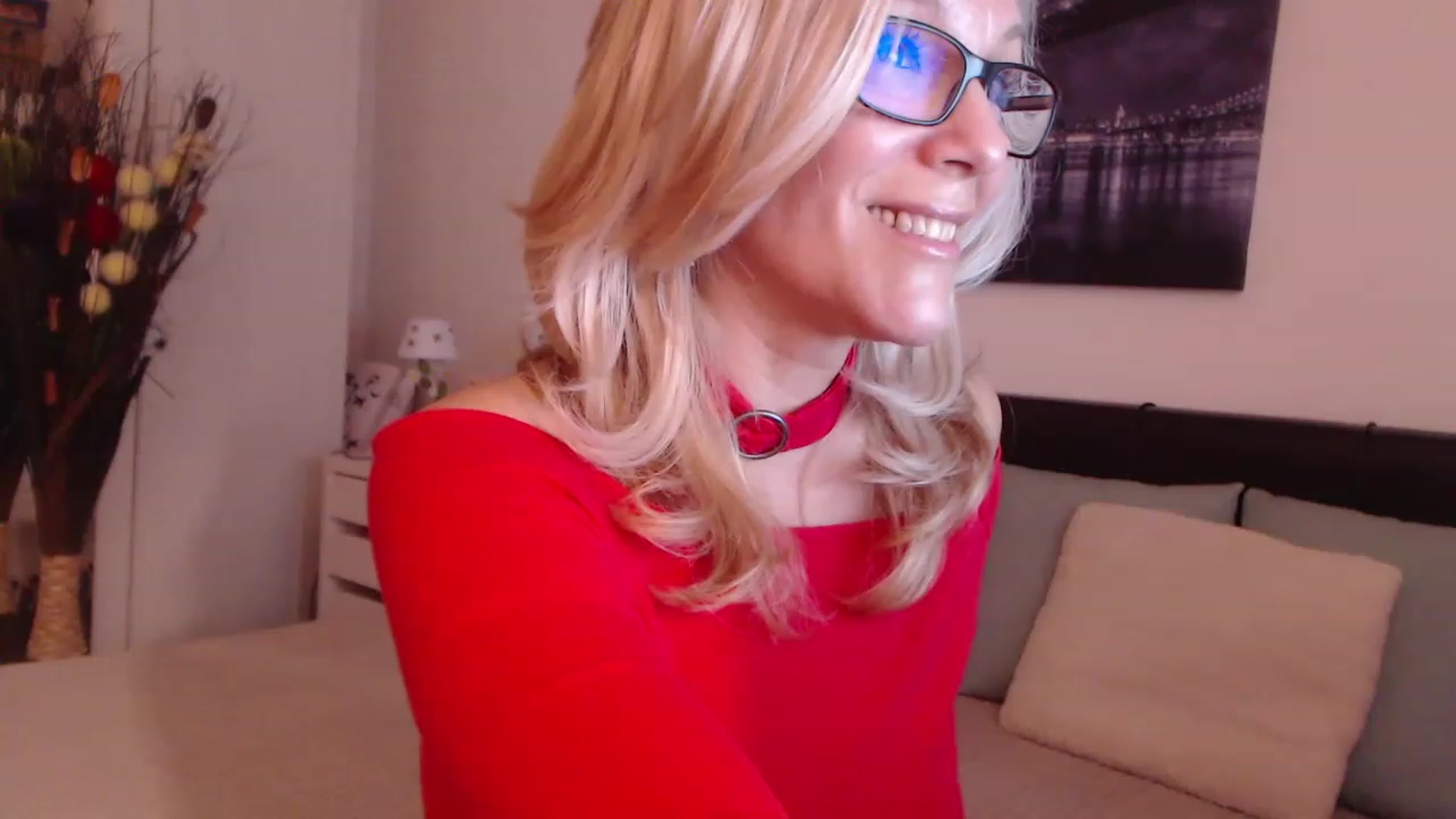 Gallery image thumbnail from Reeya71's myfreecams stream on, 12/06/2022, 07:33 image 17 of 20