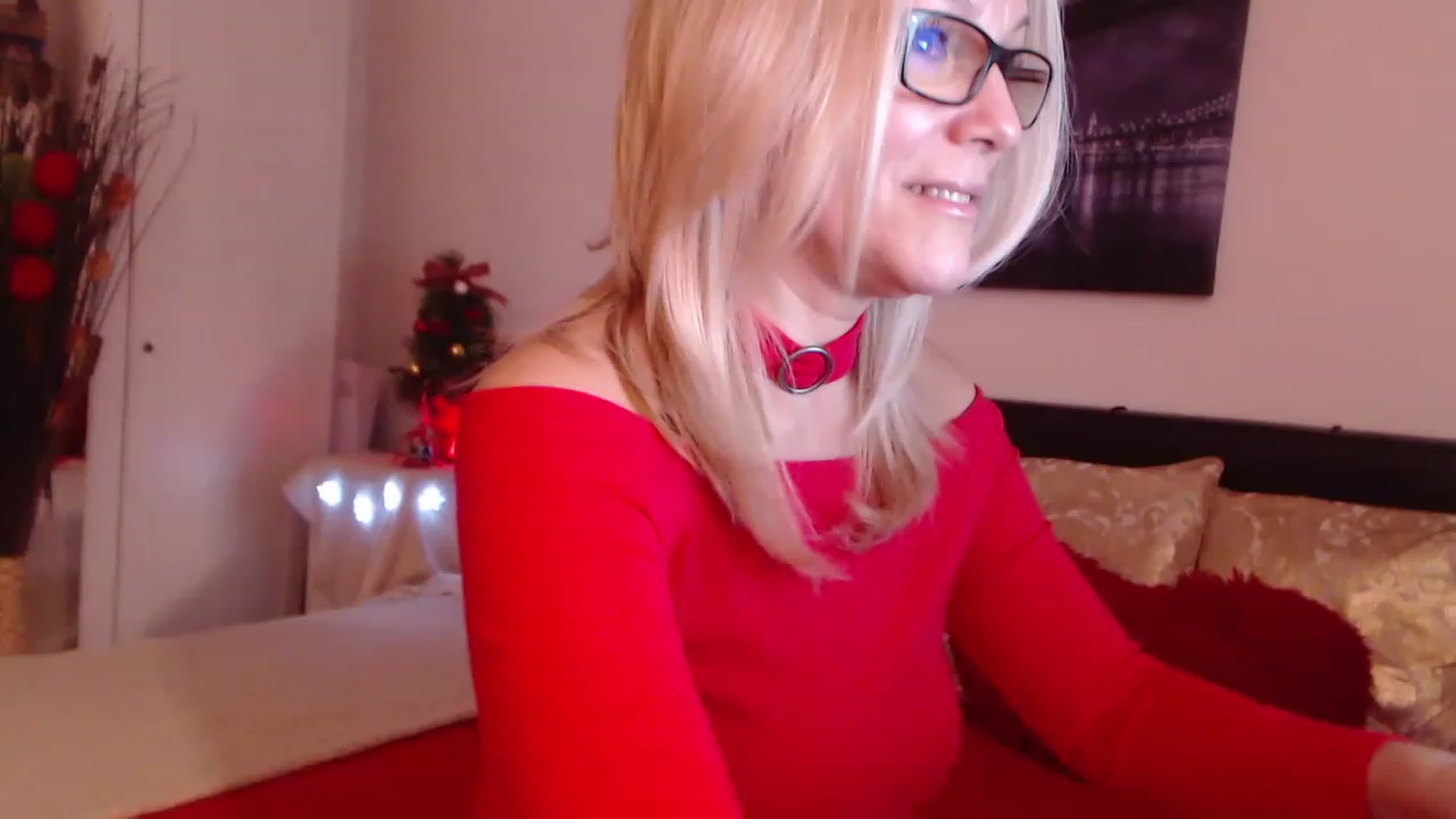 Gallery image thumbnail from Reeya71's myfreecams stream on, 12/22/2022, 03:20 image 20 of 20