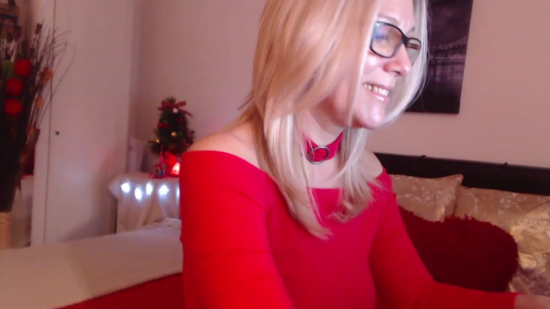 Gallery image thumbnail from Reeya71's myfreecams stream on, 12/22/2022, 03:20 image 17 of 20