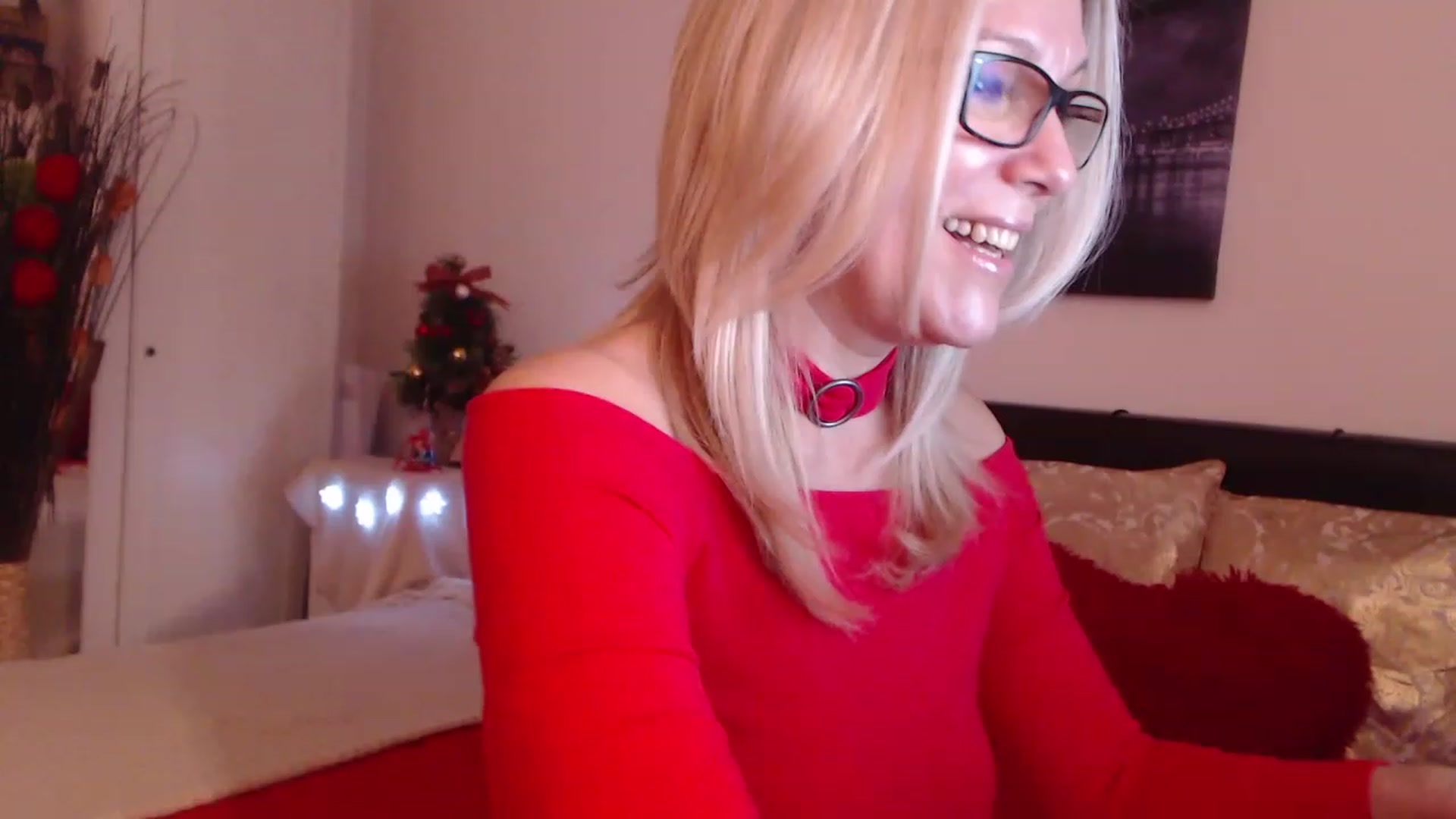 Gallery image thumbnail from Reeya71's myfreecams stream on, 12/22/2022, 03:20 image 18 of 20