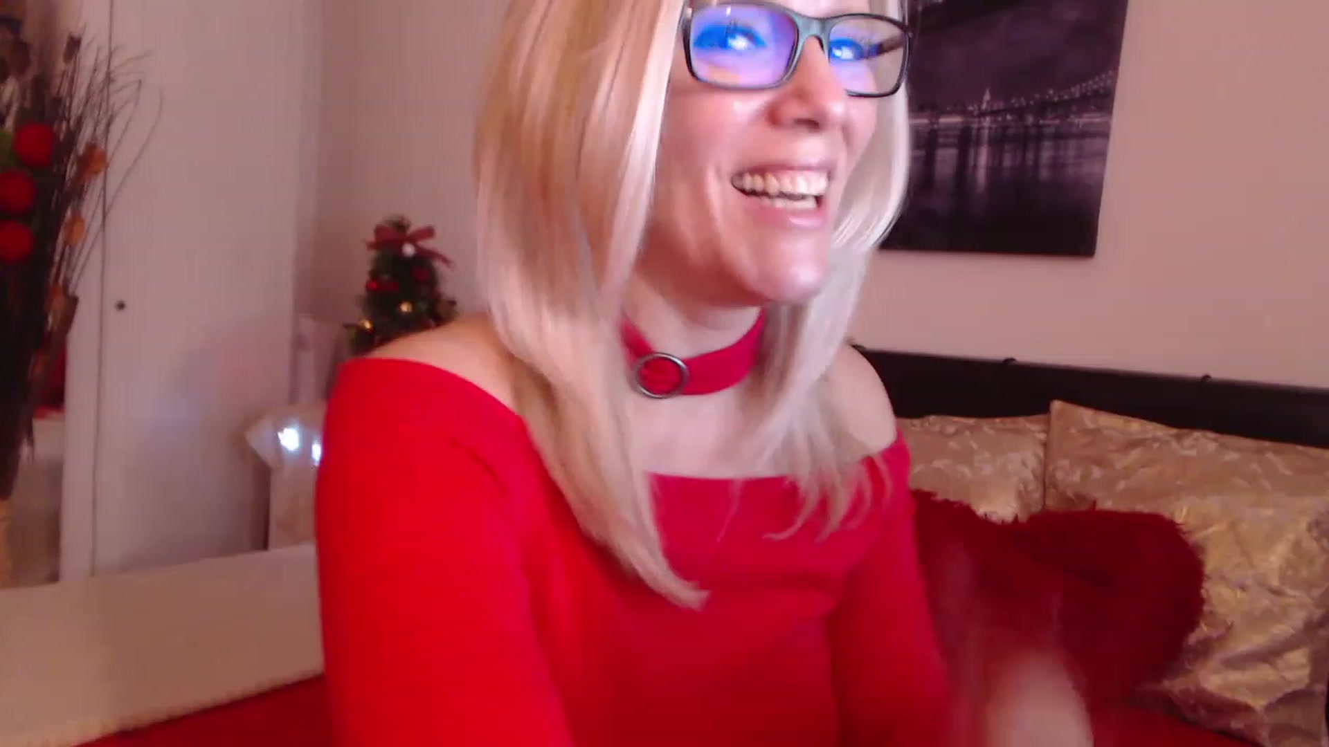 Gallery image thumbnail from Reeya71's myfreecams stream on, 12/22/2022, 08:54 image 20 of 20