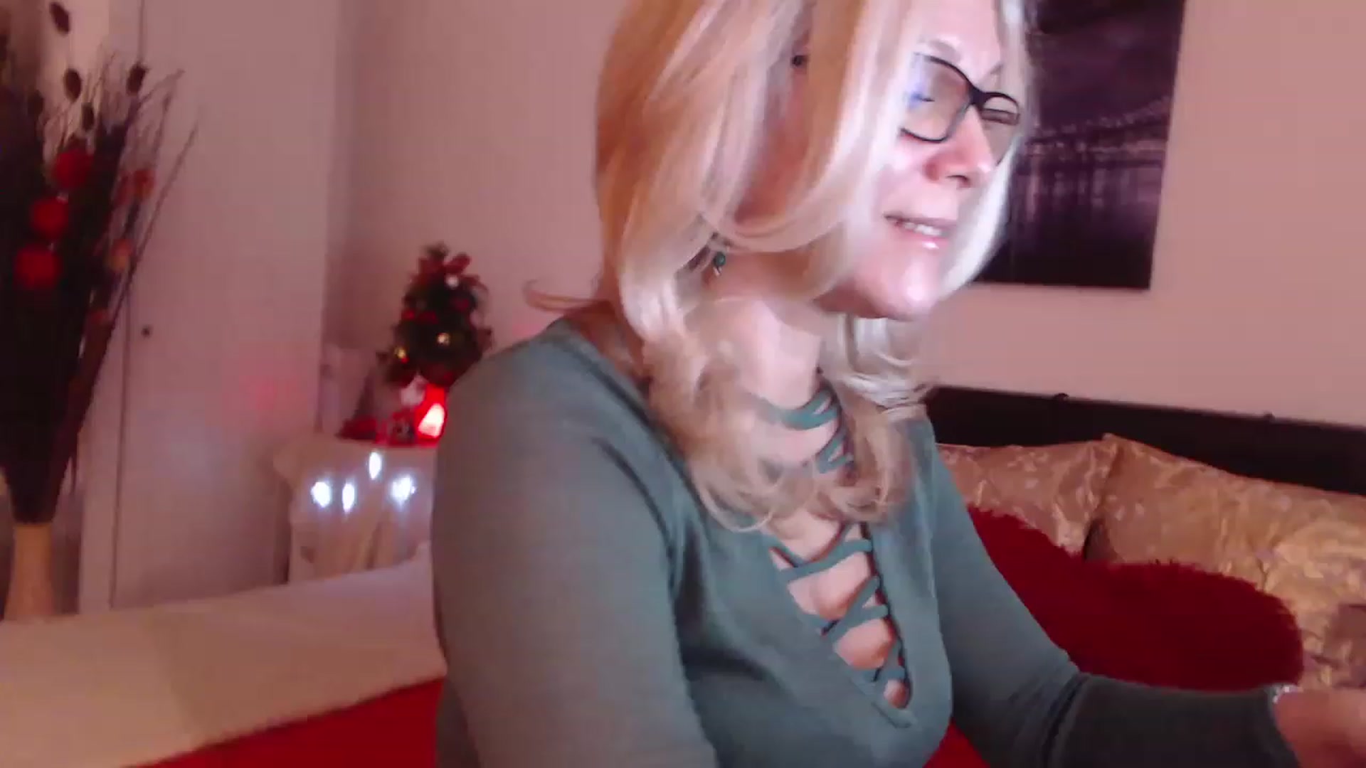 Gallery image thumbnail from Reeya71's myfreecams stream on, 12/30/2022, 02:15 image 11 of 20