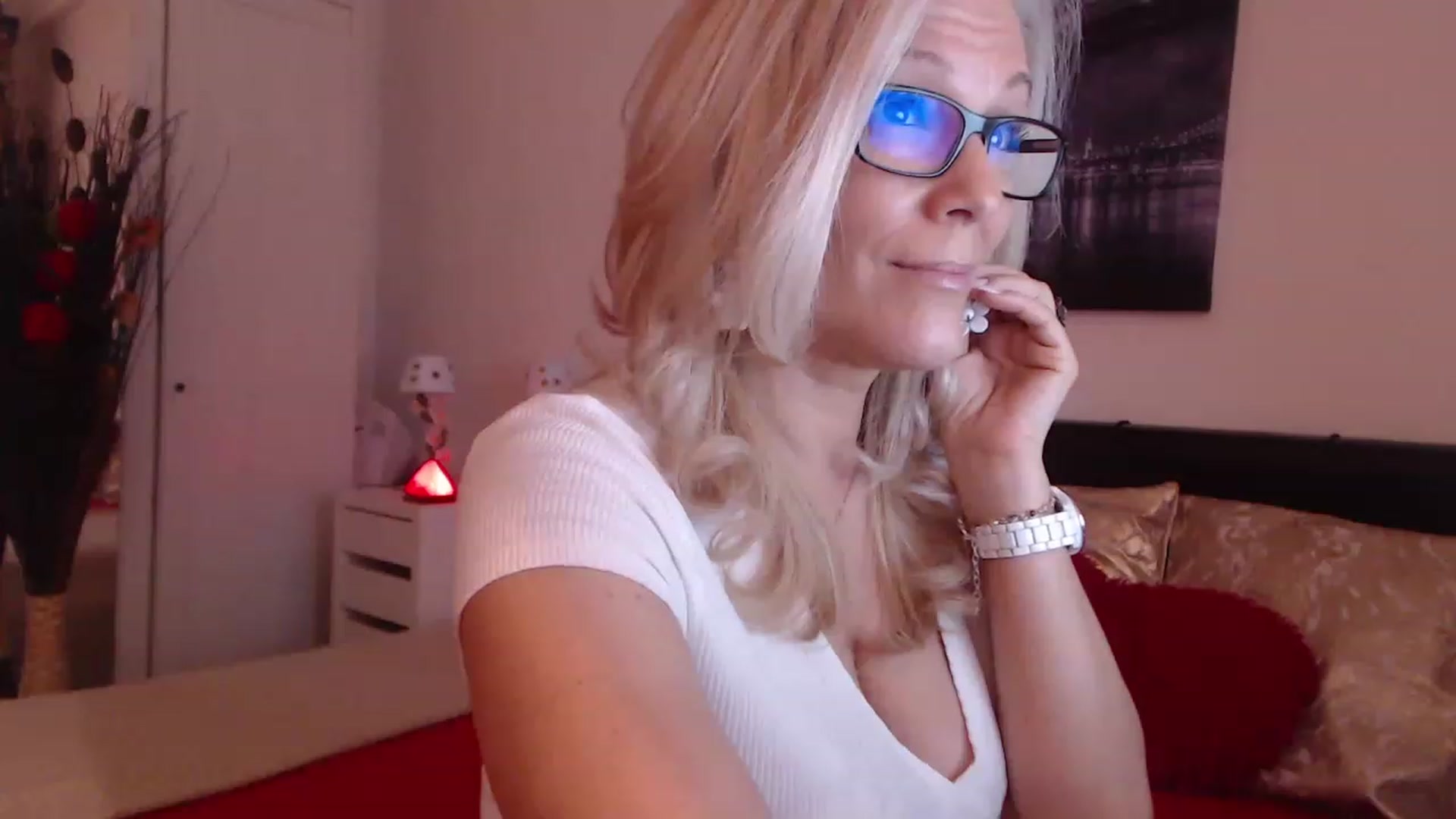 Gallery image thumbnail from Reeya71's myfreecams stream on, 01/18/2023, 09:35 image 6 of 20
