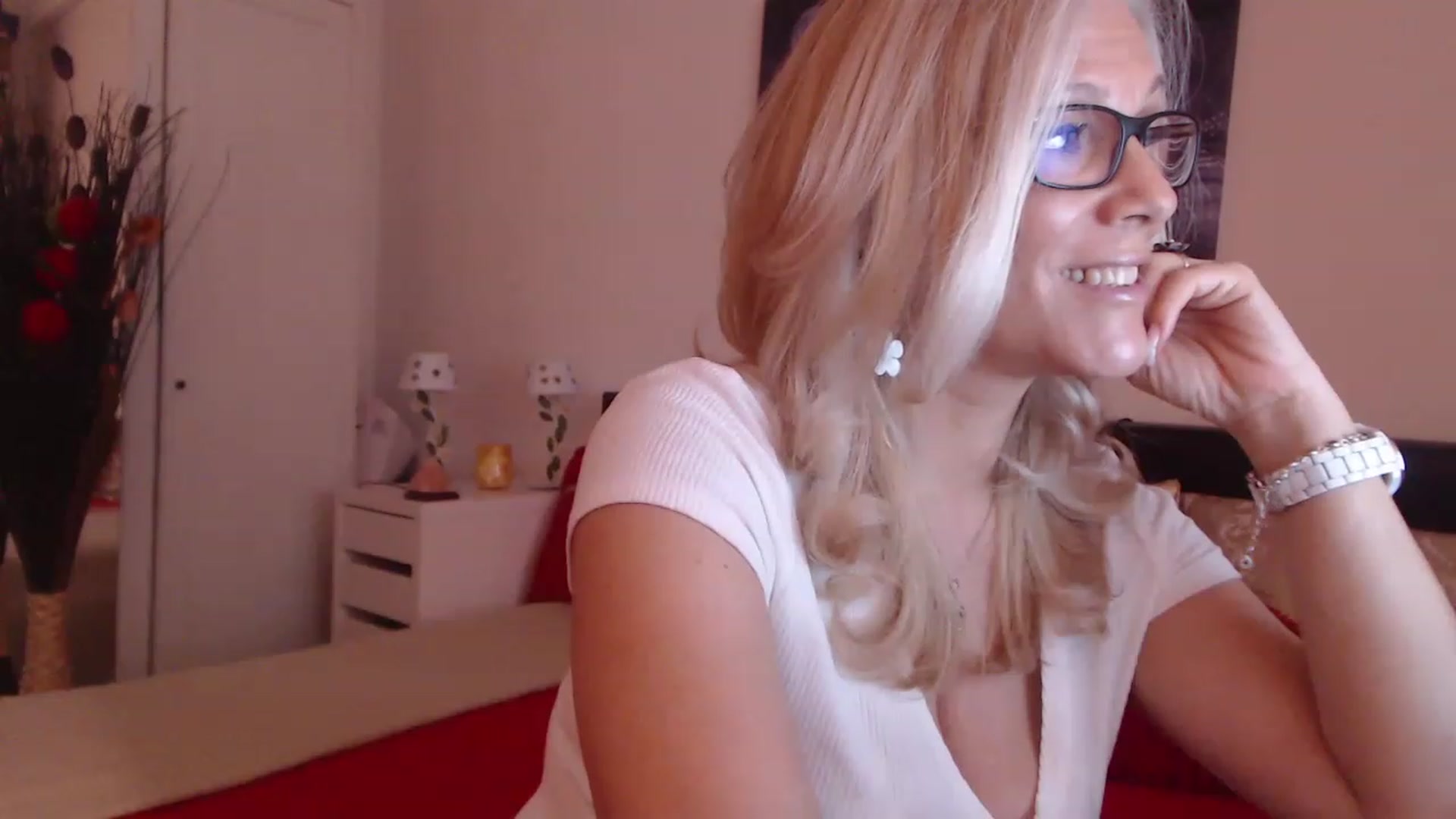 Gallery image thumbnail from Reeya71's myfreecams stream on, 01/18/2023, 09:35 image 11 of 20
