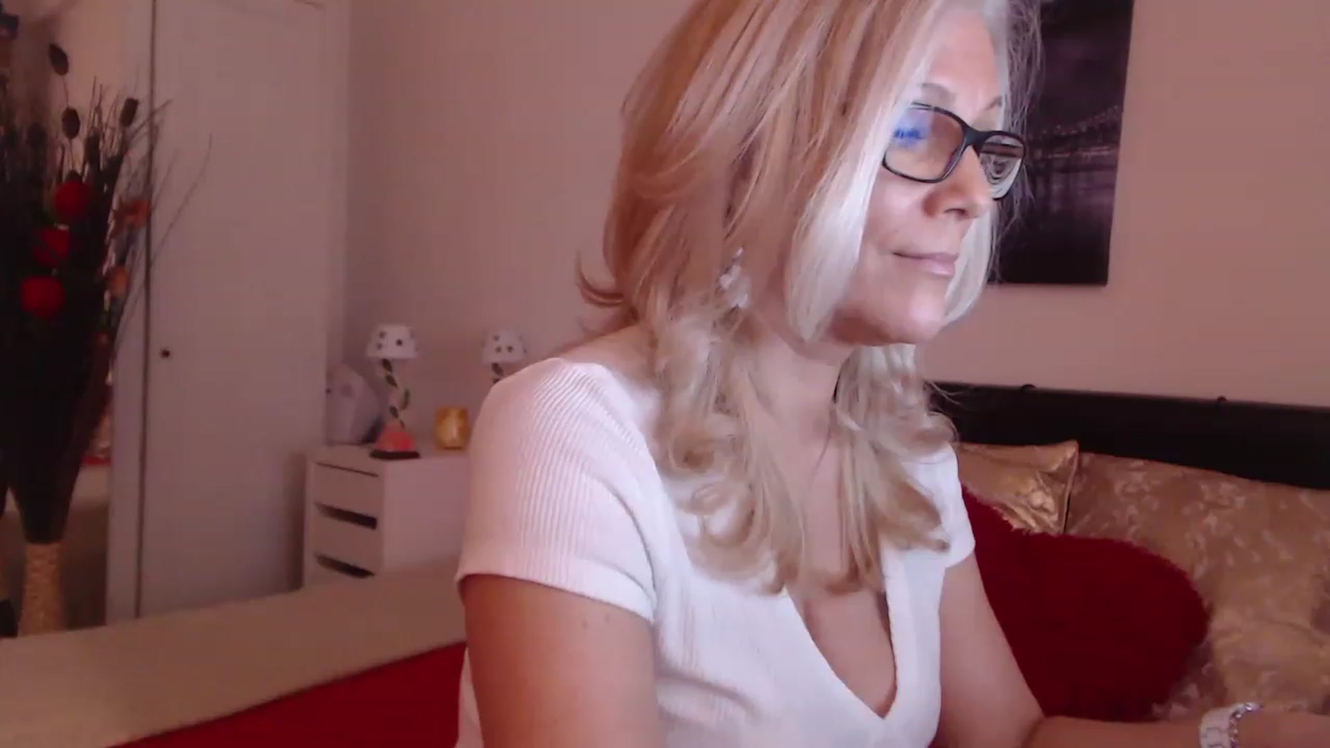 Gallery image thumbnail from Reeya71's myfreecams stream on, 01/18/2023, 09:35 image 9 of 20