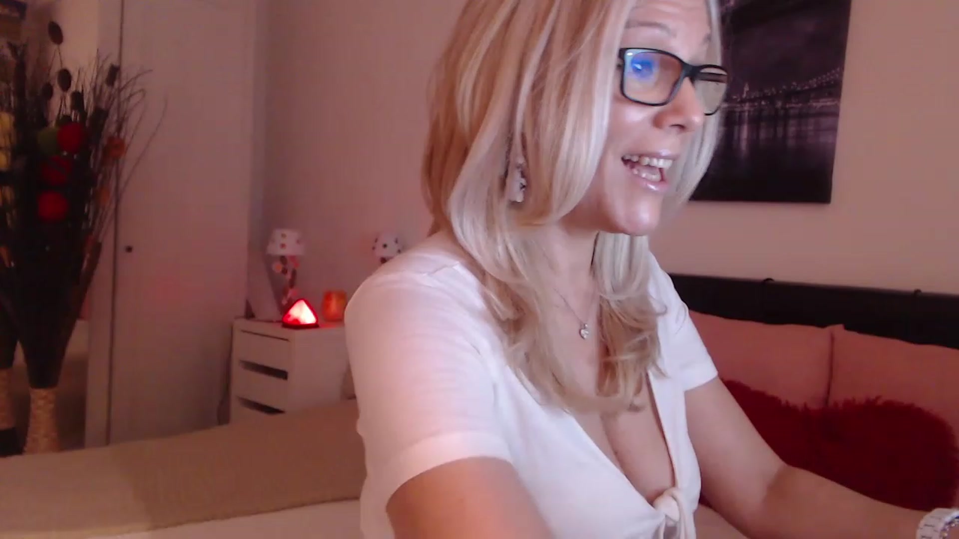Gallery image thumbnail from Reeya71's myfreecams stream on, 01/30/2023, 04:05 image 15 of 20