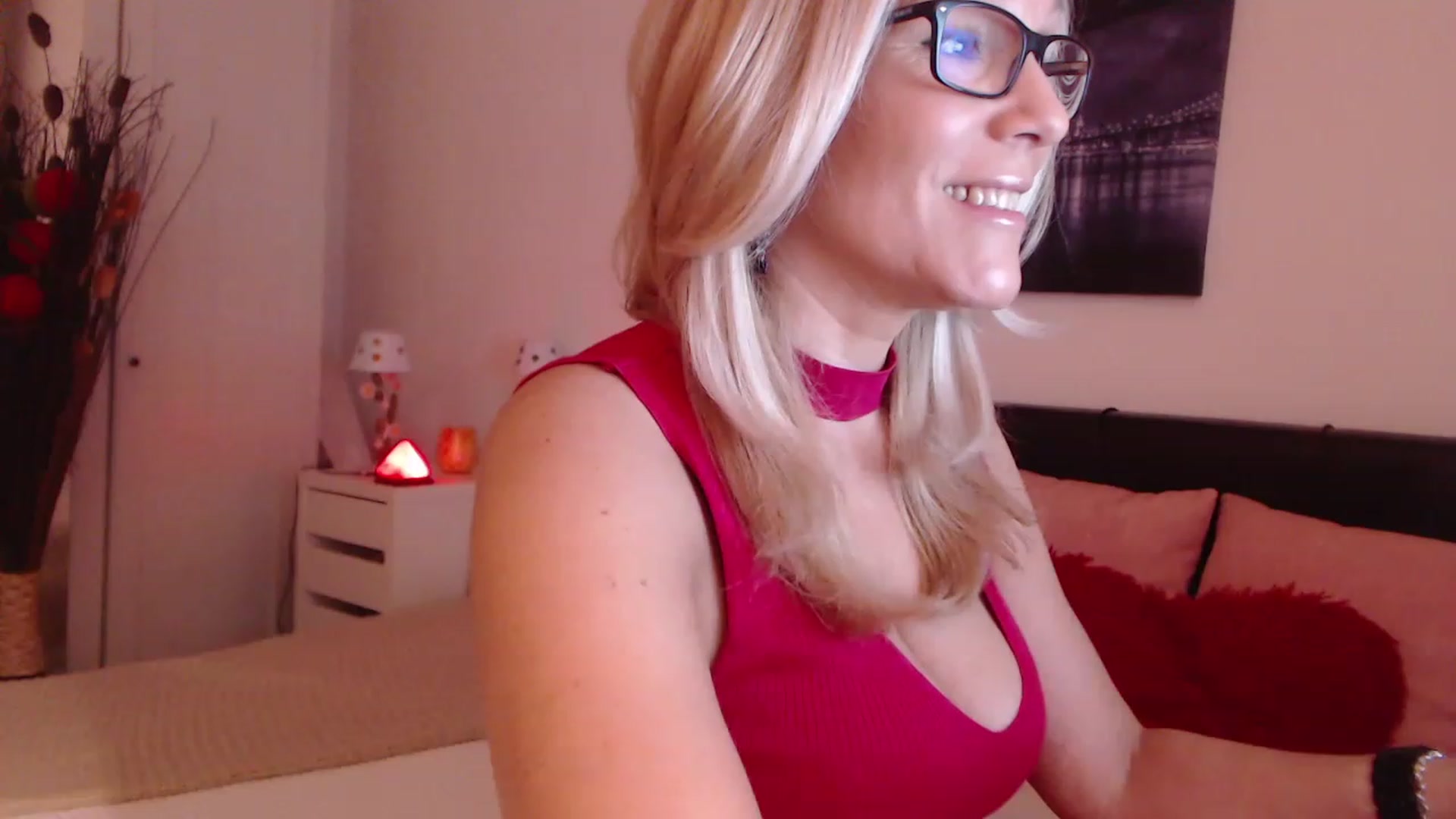 Gallery image thumbnail from Reeya71's myfreecams stream on, 01/31/2023, 01:30 image 1 of 20