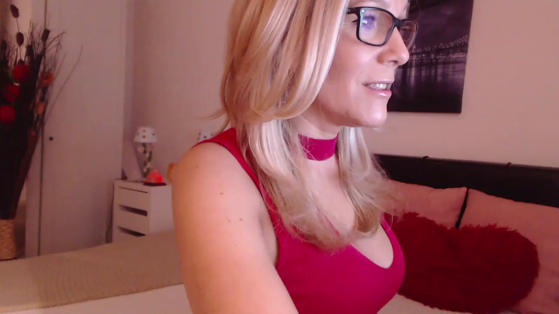 Gallery image thumbnail from Reeya71's myfreecams stream on, 01/31/2023, 01:30 image 16 of 20