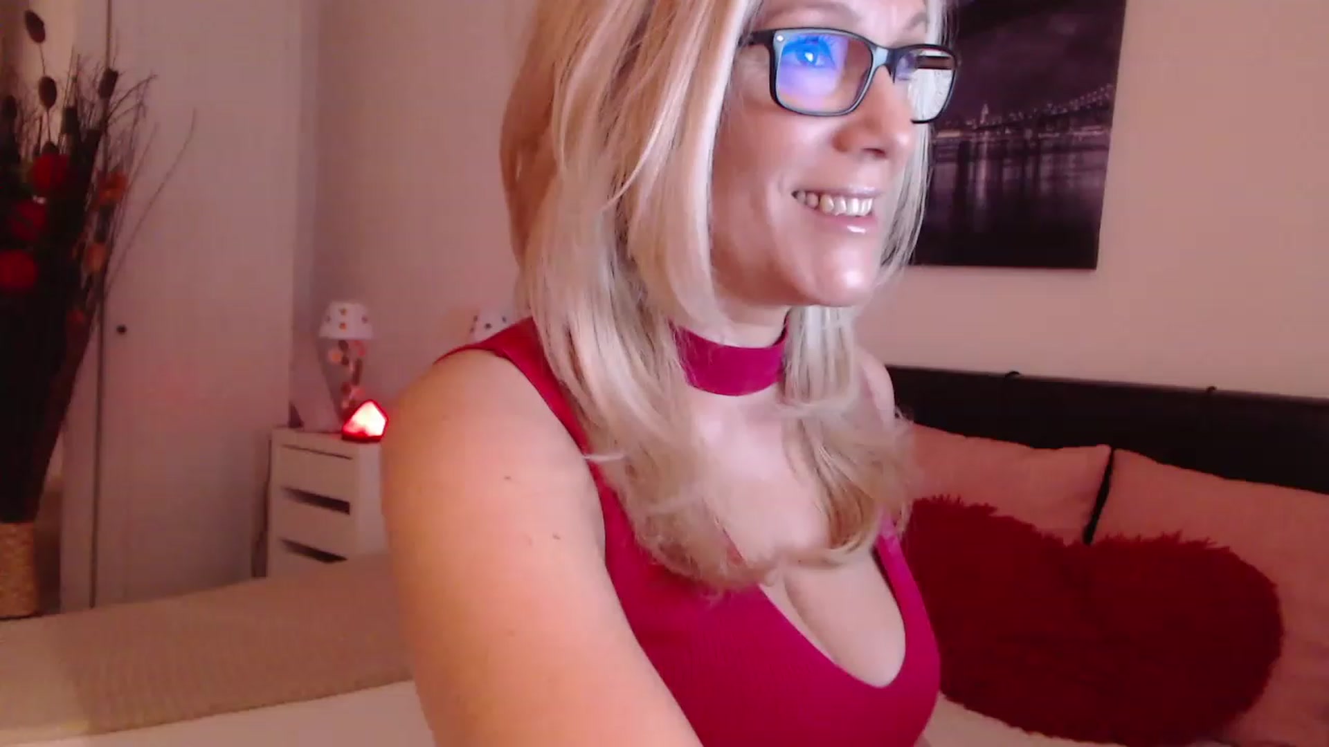 Gallery image thumbnail from Reeya71's myfreecams stream on, 01/31/2023, 02:20 image 12 of 20