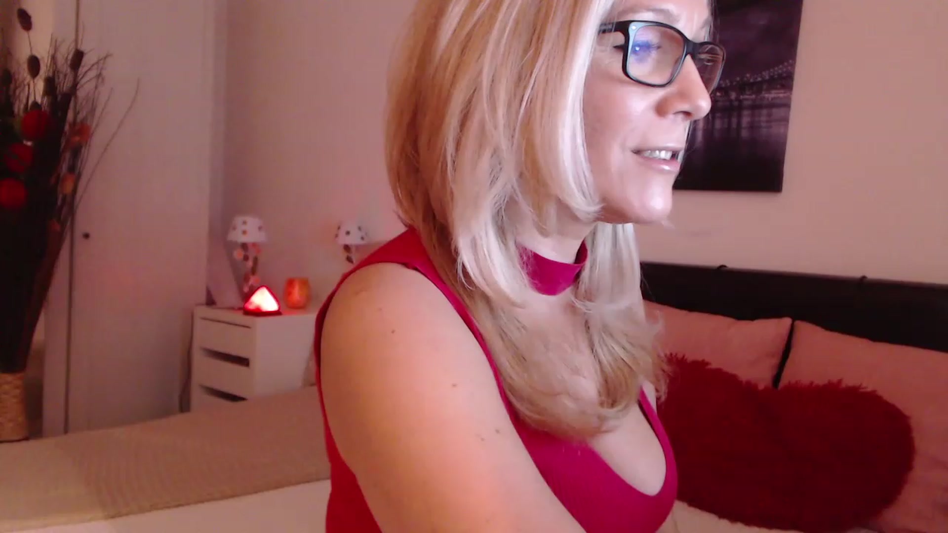 Gallery image thumbnail from Reeya71's myfreecams stream on, 01/31/2023, 02:49 image 16 of 20