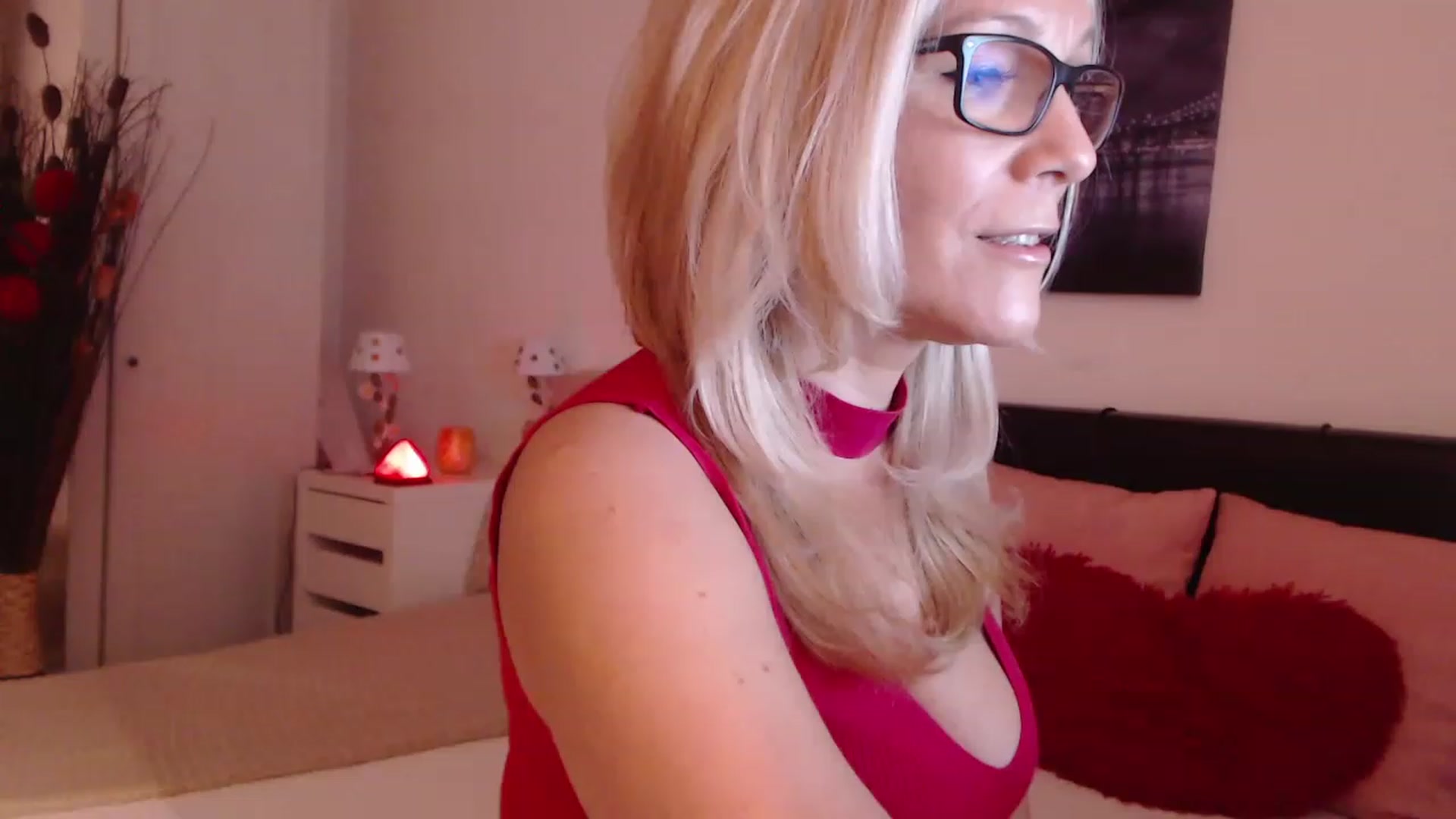 Gallery image thumbnail from Reeya71's myfreecams stream on, 01/31/2023, 02:49 image 15 of 20