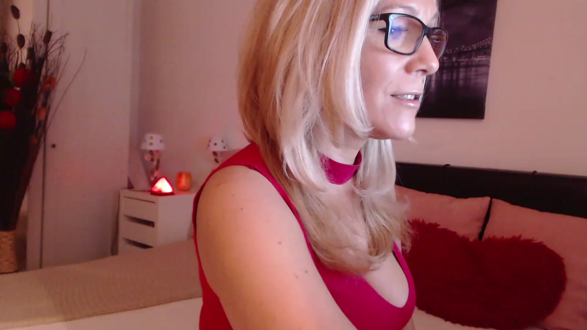 Gallery image thumbnail from Reeya71's myfreecams stream on, 01/31/2023, 02:49 image 17 of 20