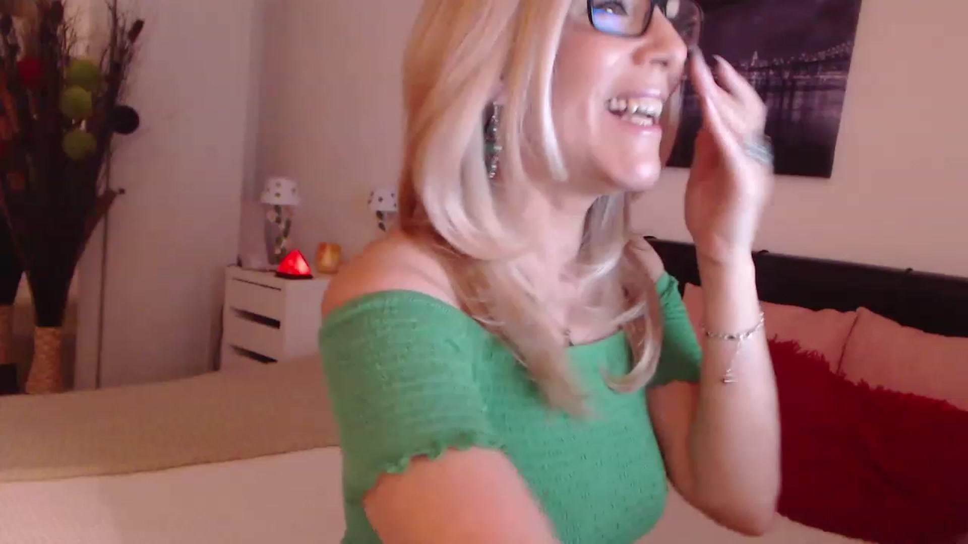 Gallery image thumbnail from Reeya71's myfreecams stream on, 02/04/2023, 01:56 image 16 of 20