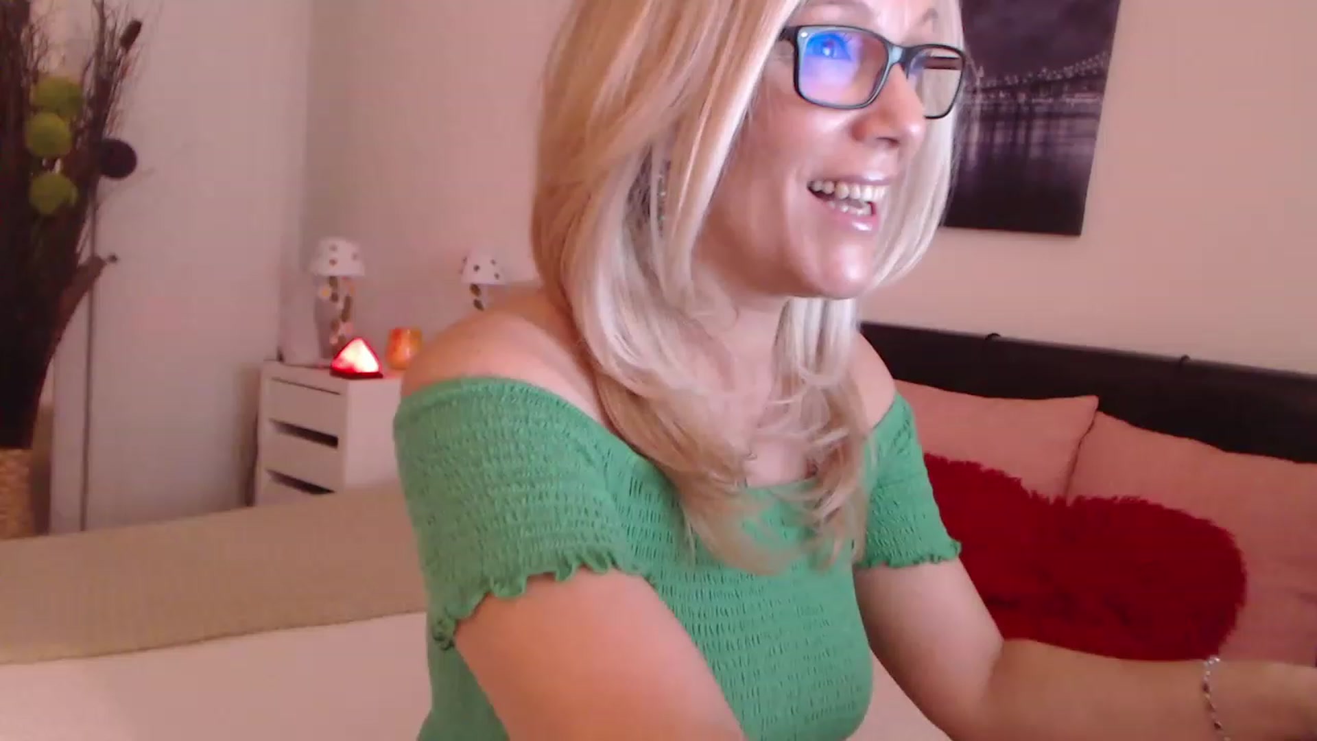 Gallery image thumbnail from Reeya71's myfreecams stream on, 02/04/2023, 09:16 image 20 of 20