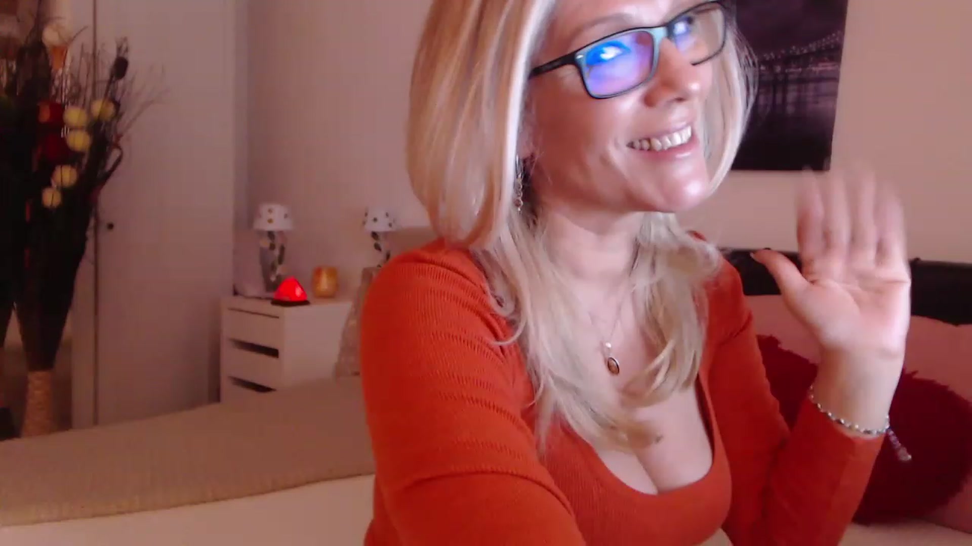 Gallery image thumbnail from Reeya71's myfreecams stream on, 02/11/2023, 02:58 image 14 of 20