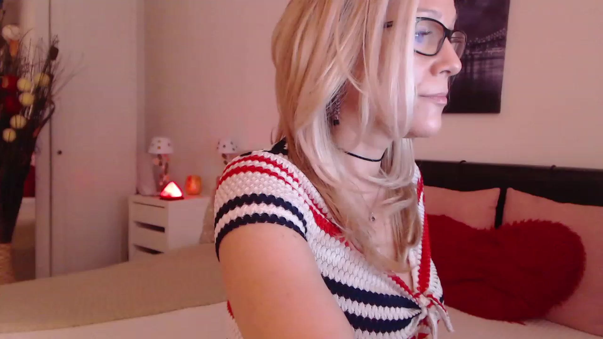 Gallery image thumbnail from Reeya71's myfreecams stream on, 02/16/2023, 06:41 image 2 of 20