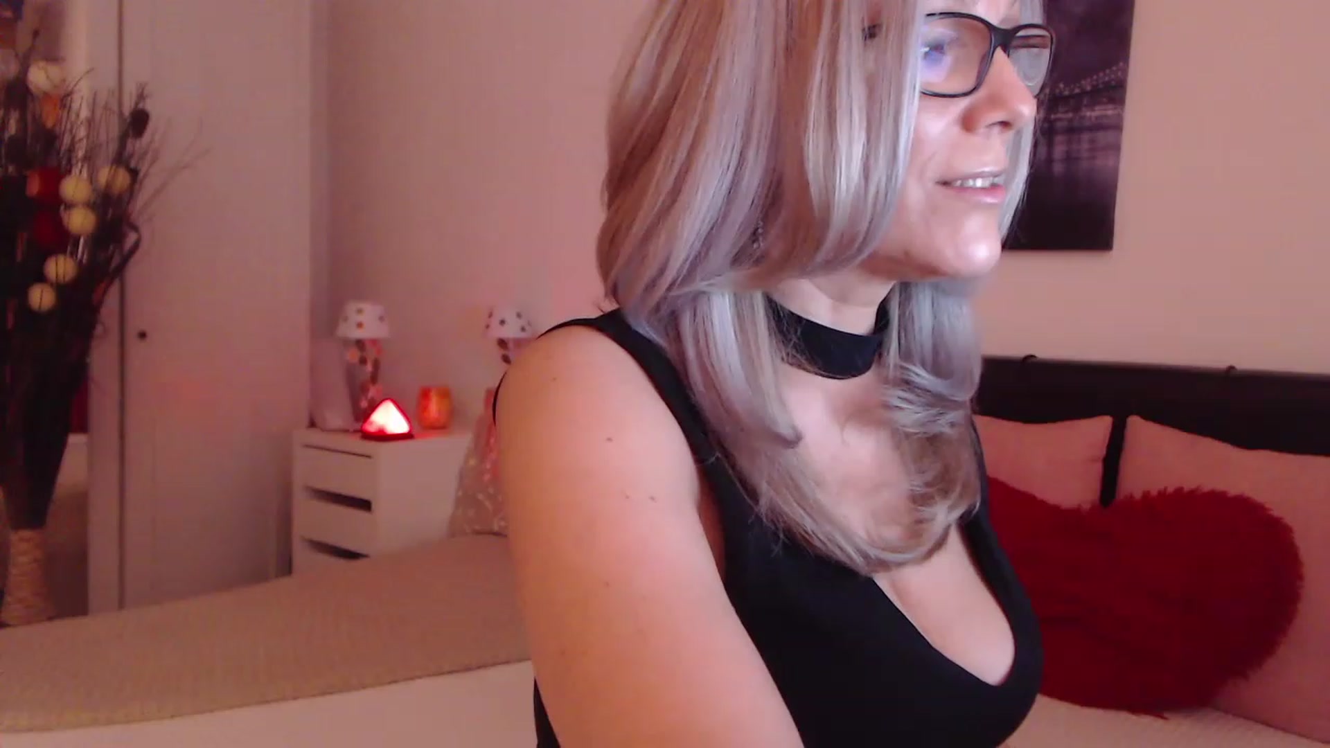 Gallery image thumbnail from Reeya71's myfreecams stream on, 02/17/2023, 04:39 image 20 of 20