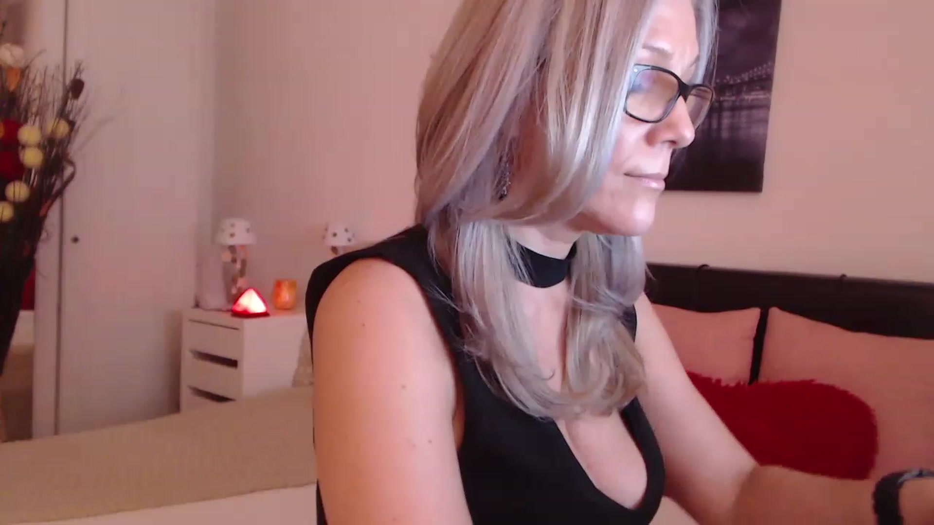 Gallery image thumbnail from Reeya71's myfreecams stream on, 02/17/2023, 07:37 image 20 of 20