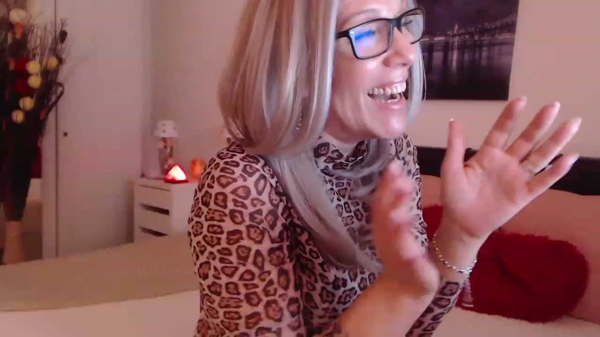 Gallery image thumbnail from Reeya71's myfreecams stream on, 02/18/2023, 09:20 image 19 of 20