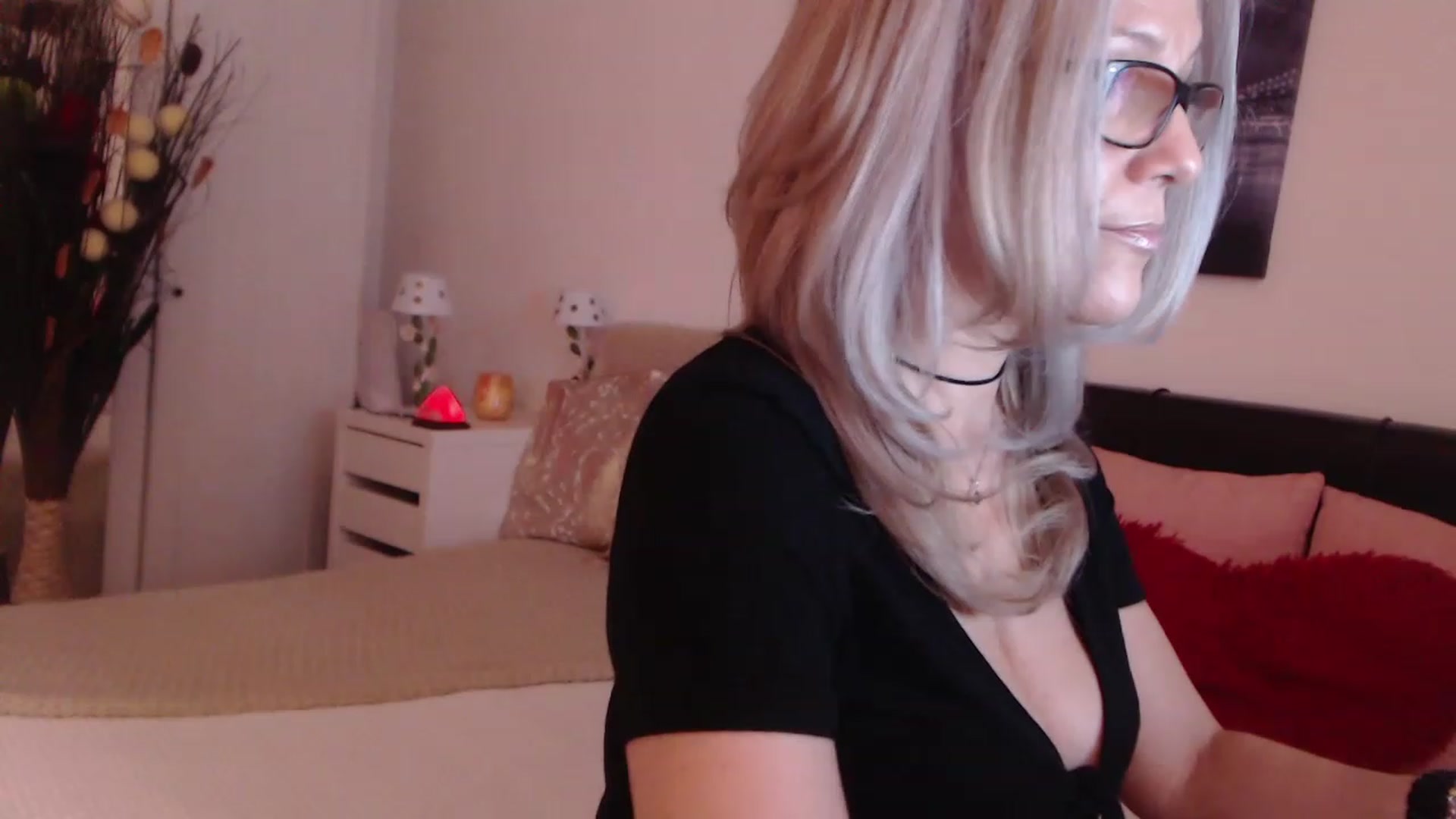 Gallery image thumbnail from Reeya71's myfreecams stream on, 02/21/2023, 06:21 image 11 of 20
