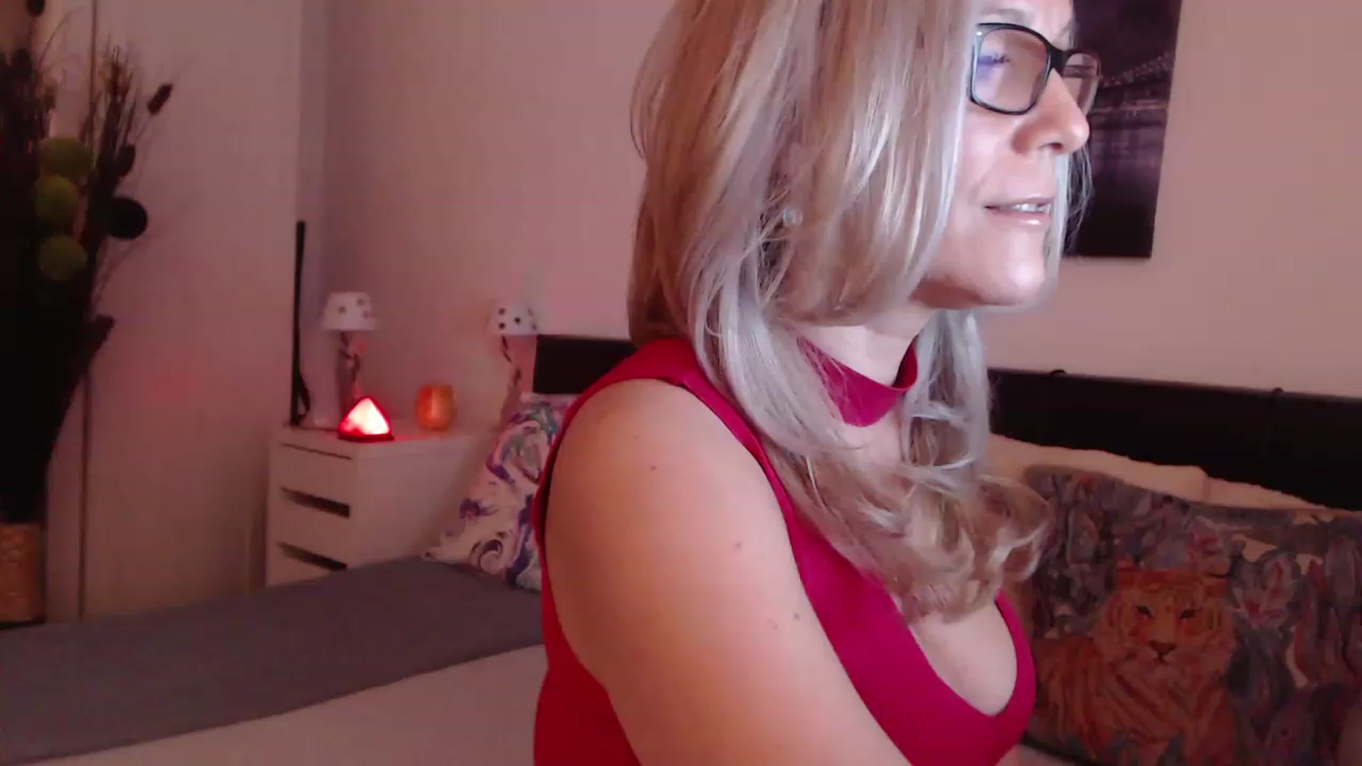 Gallery image thumbnail from Reeya71's myfreecams stream on, 02/27/2023, 04:15 image 5 of 20