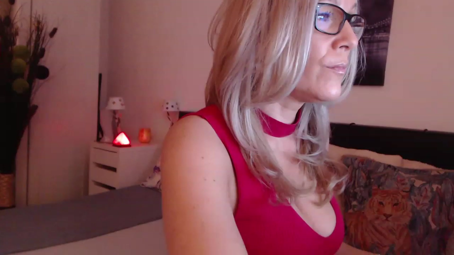 Gallery image thumbnail from Reeya71's myfreecams stream on, 02/27/2023, 04:15 image 4 of 20