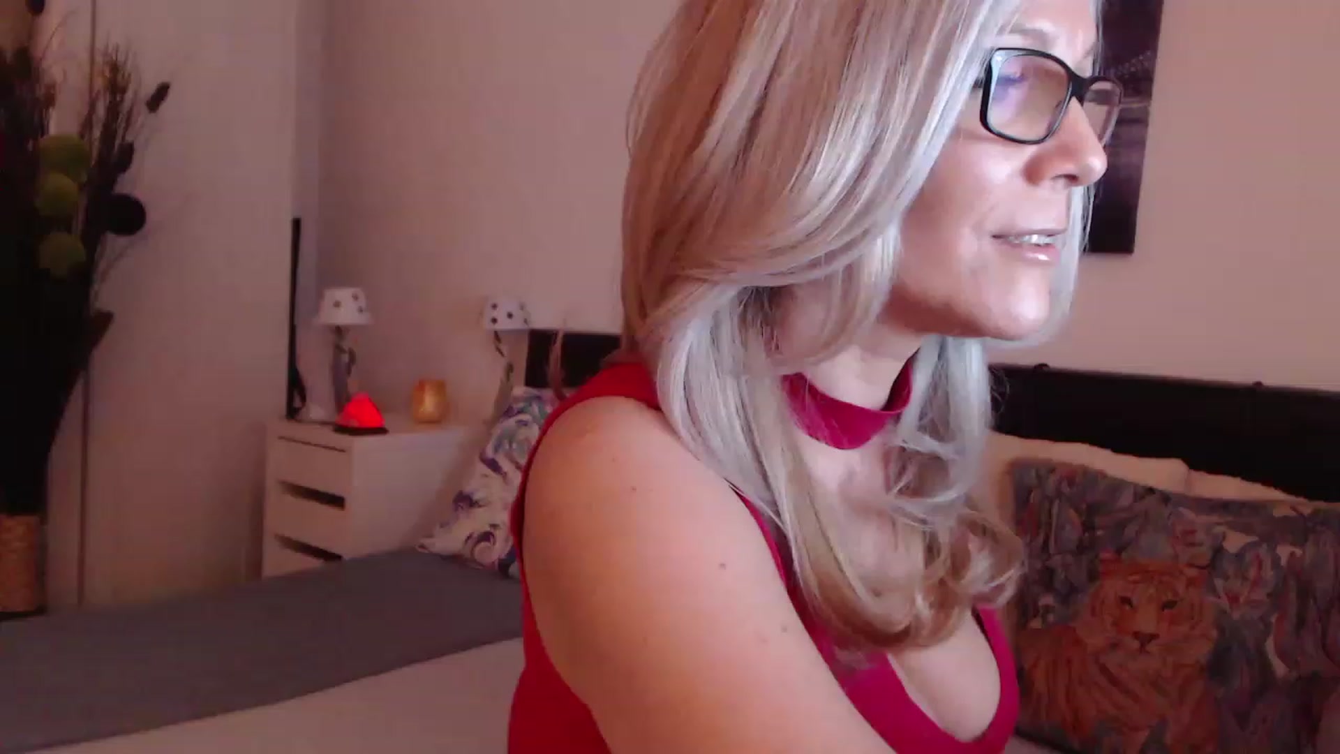 Gallery image thumbnail from Reeya71's myfreecams stream on, 02/27/2023, 04:15 image 17 of 20