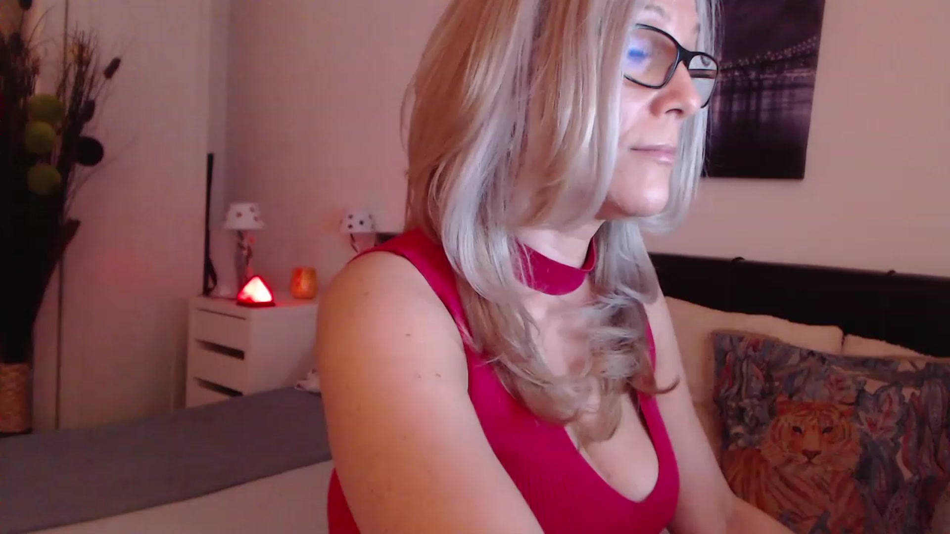 Gallery image thumbnail from Reeya71's myfreecams stream on, 02/27/2023, 06:45 image 1 of 20