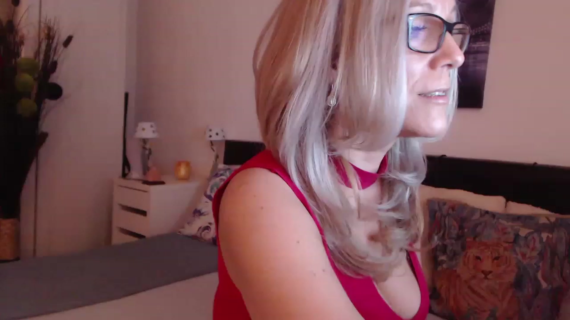Gallery image thumbnail from Reeya71's myfreecams stream on, 02/27/2023, 06:45 image 11 of 20