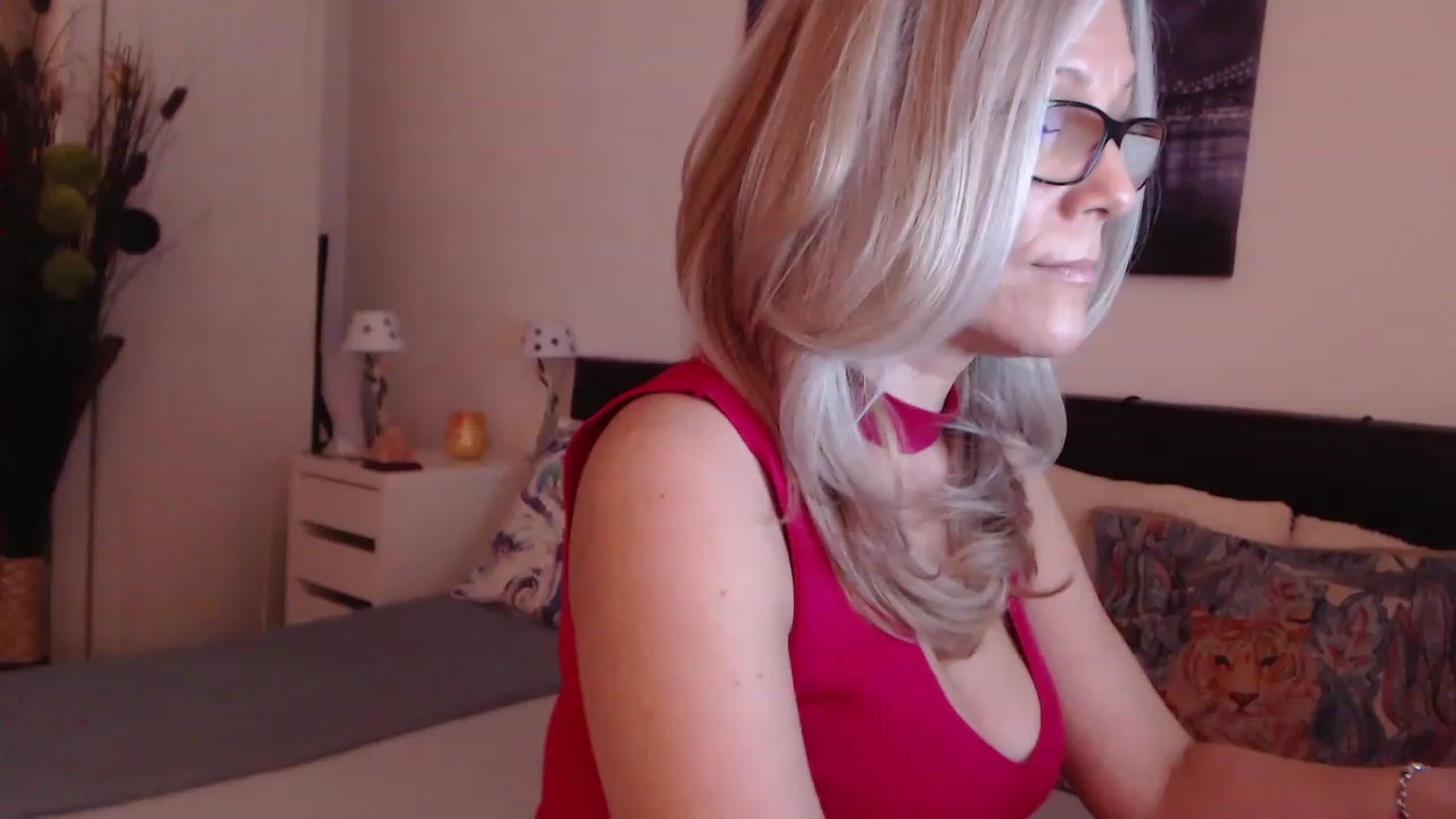 Gallery image thumbnail from Reeya71's myfreecams stream on, 02/27/2023, 06:45 image 14 of 20