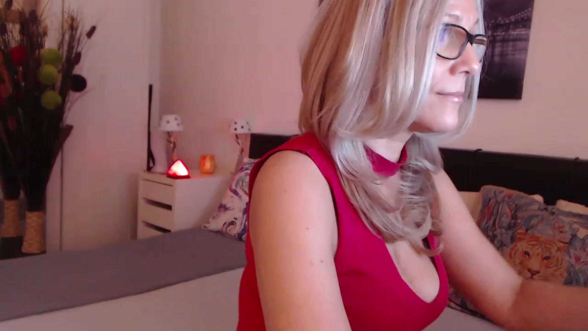 Gallery image thumbnail from Reeya71's myfreecams stream on, 02/27/2023, 11:53 image 11 of 20