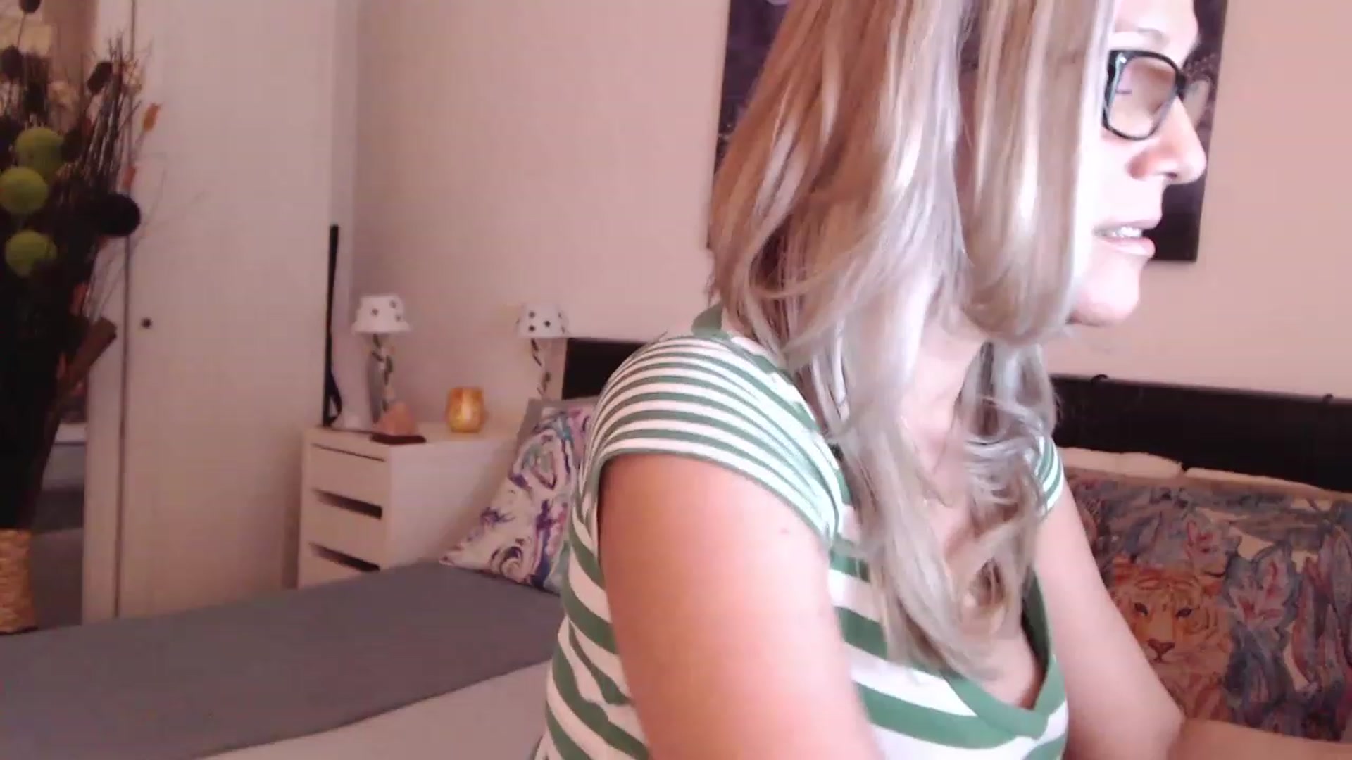 Gallery image thumbnail from Reeya71's myfreecams stream on, 02/28/2023, 07:48 image 15 of 20