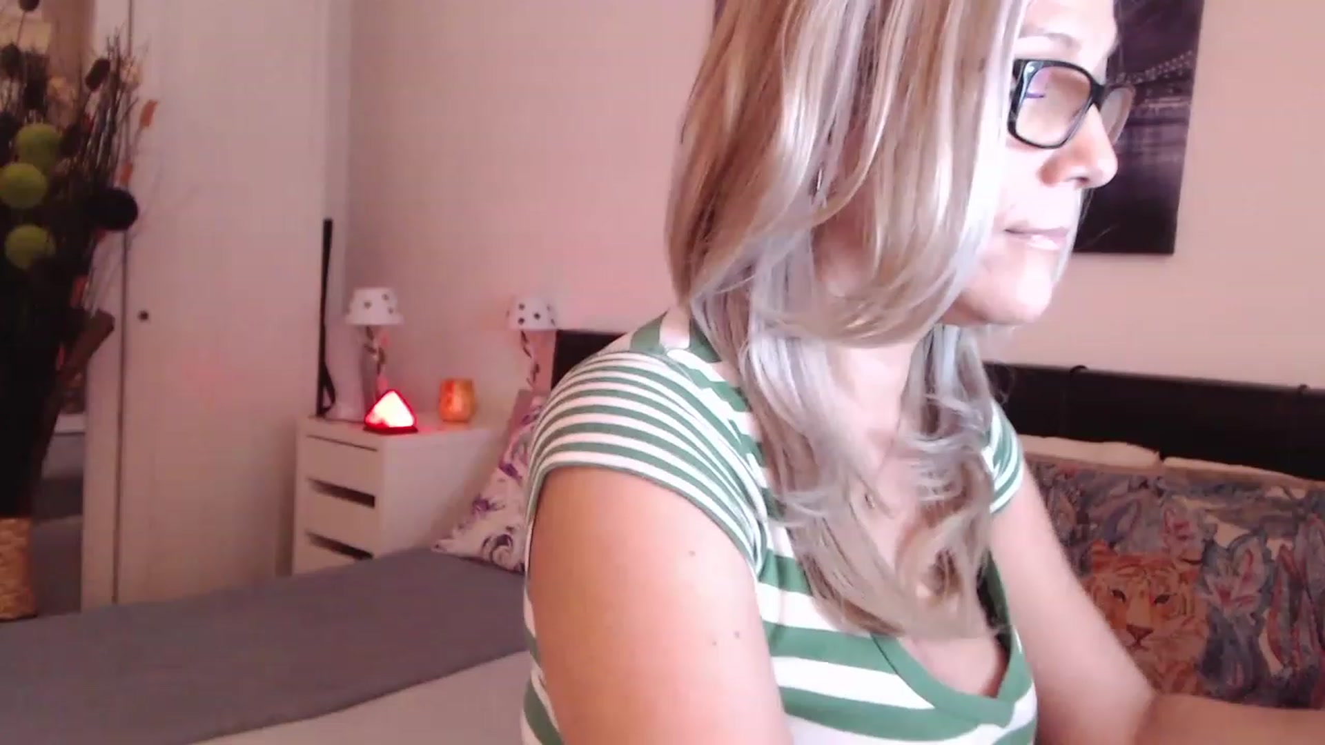 Gallery image thumbnail from Reeya71's myfreecams stream on, 02/28/2023, 07:48 image 13 of 20