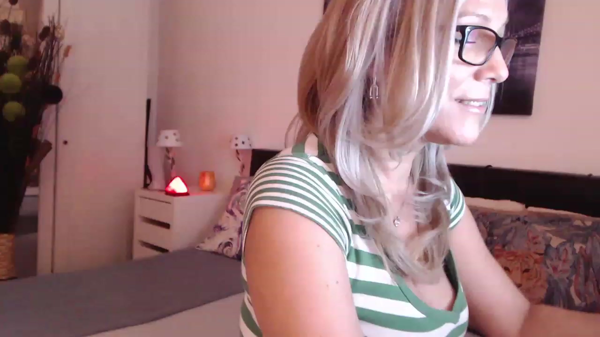 Gallery image thumbnail from Reeya71's myfreecams stream on, 02/28/2023, 07:48 image 9 of 20