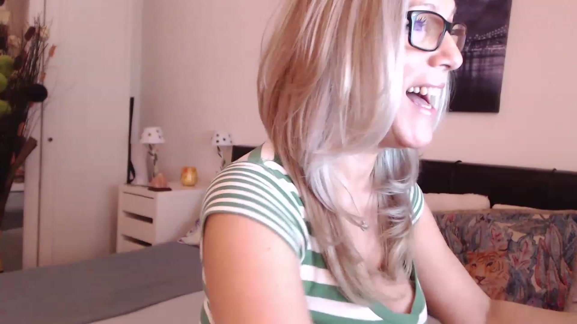 Gallery image thumbnail from Reeya71's myfreecams stream on, 02/28/2023, 08:35 image 1 of 20
