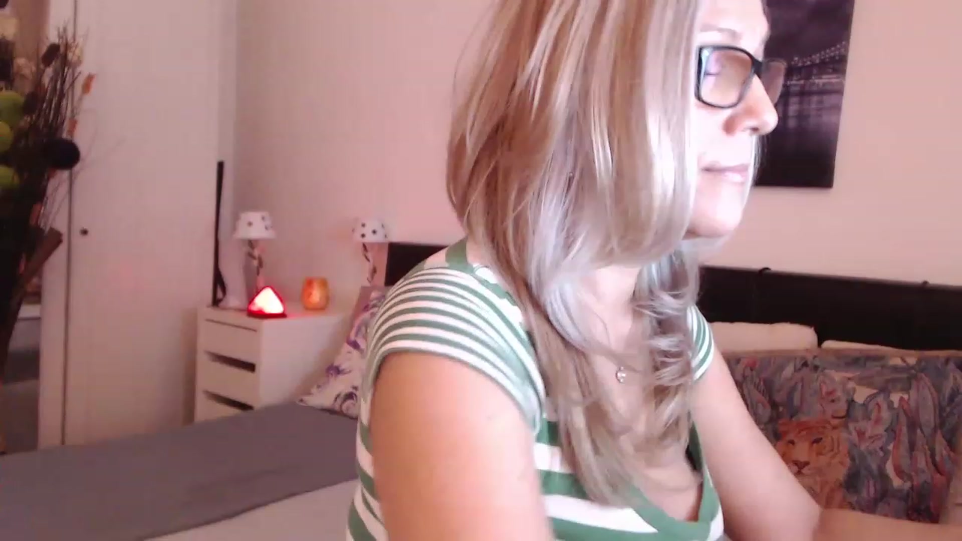 Gallery image thumbnail from Reeya71's myfreecams stream on, 02/28/2023, 08:35 image 14 of 20