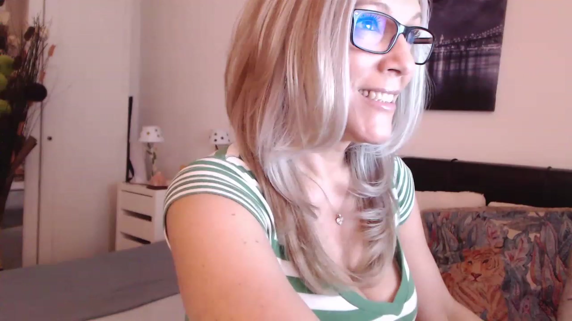 Gallery image thumbnail from Reeya71's myfreecams stream on, 02/28/2023, 08:35 image 11 of 20