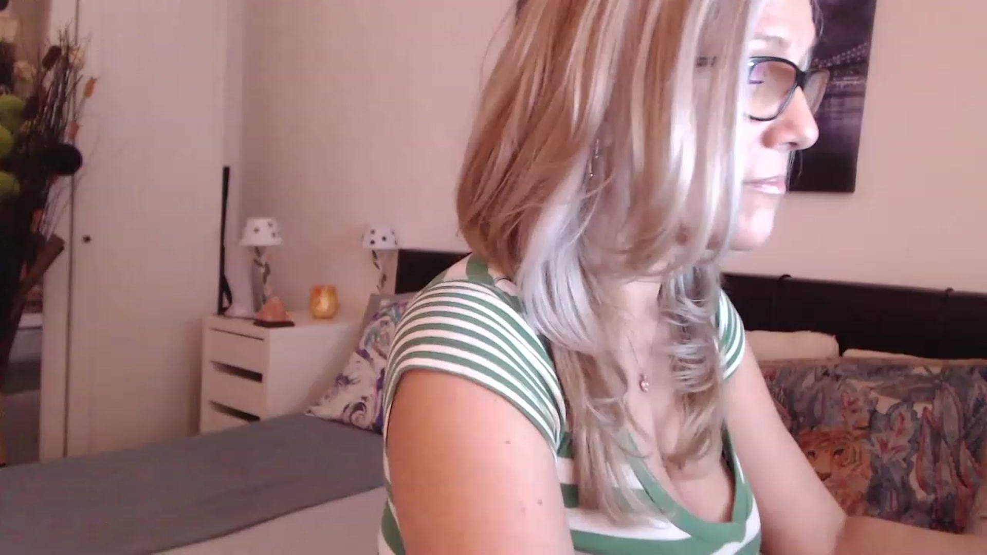 Gallery image thumbnail from Reeya71's myfreecams stream on, 02/28/2023, 09:31 image 11 of 20