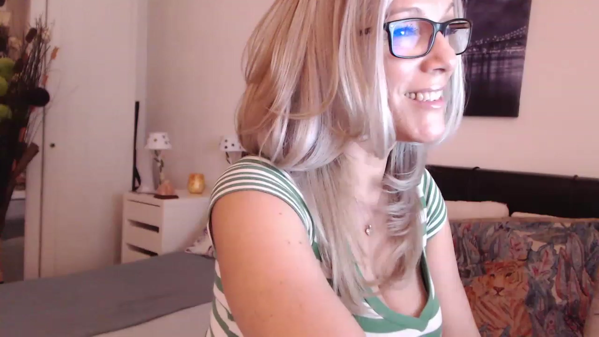 Gallery image thumbnail from Reeya71's myfreecams stream on, 02/28/2023, 09:31 image 18 of 20