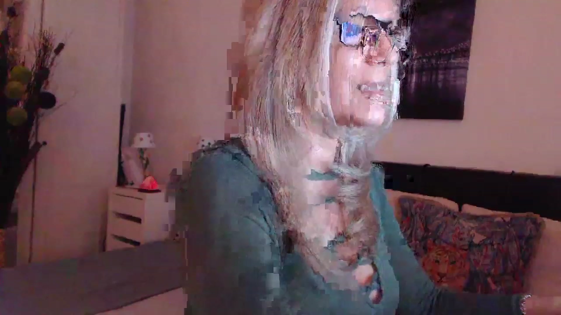 Gallery image thumbnail from Reeya71's myfreecams stream on, 03/06/2023, 21:49 image 10 of 20