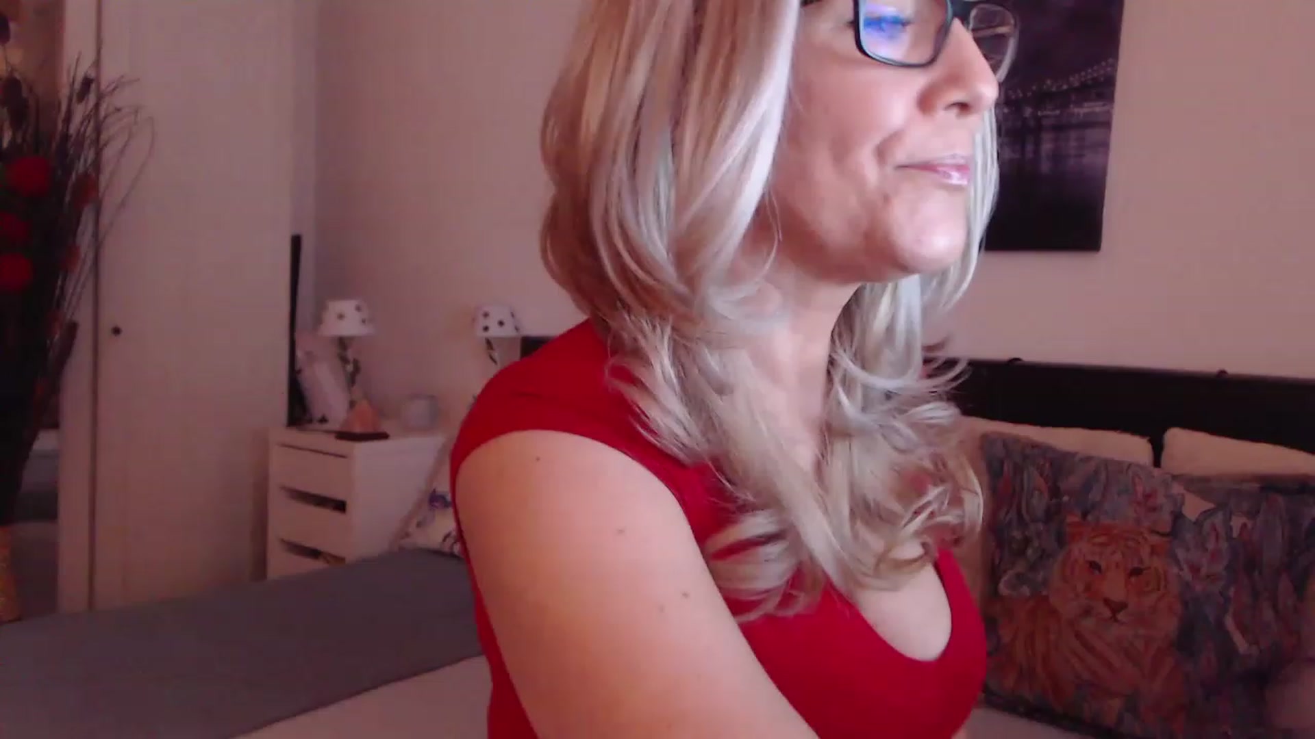 Gallery image thumbnail from Reeya71's myfreecams stream on, 03/14/2023, 02:59 image 11 of 20