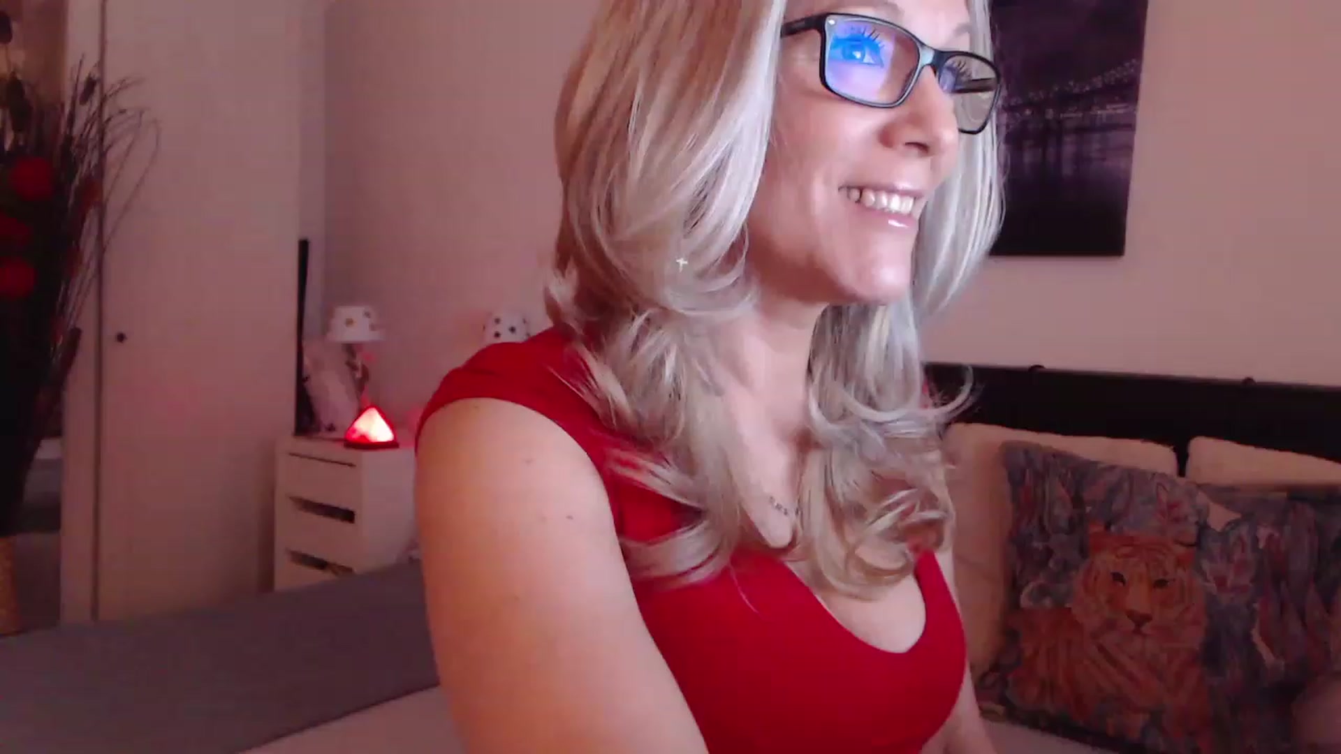 Gallery image thumbnail from Reeya71's myfreecams stream on, 03/14/2023, 02:59 image 1 of 20