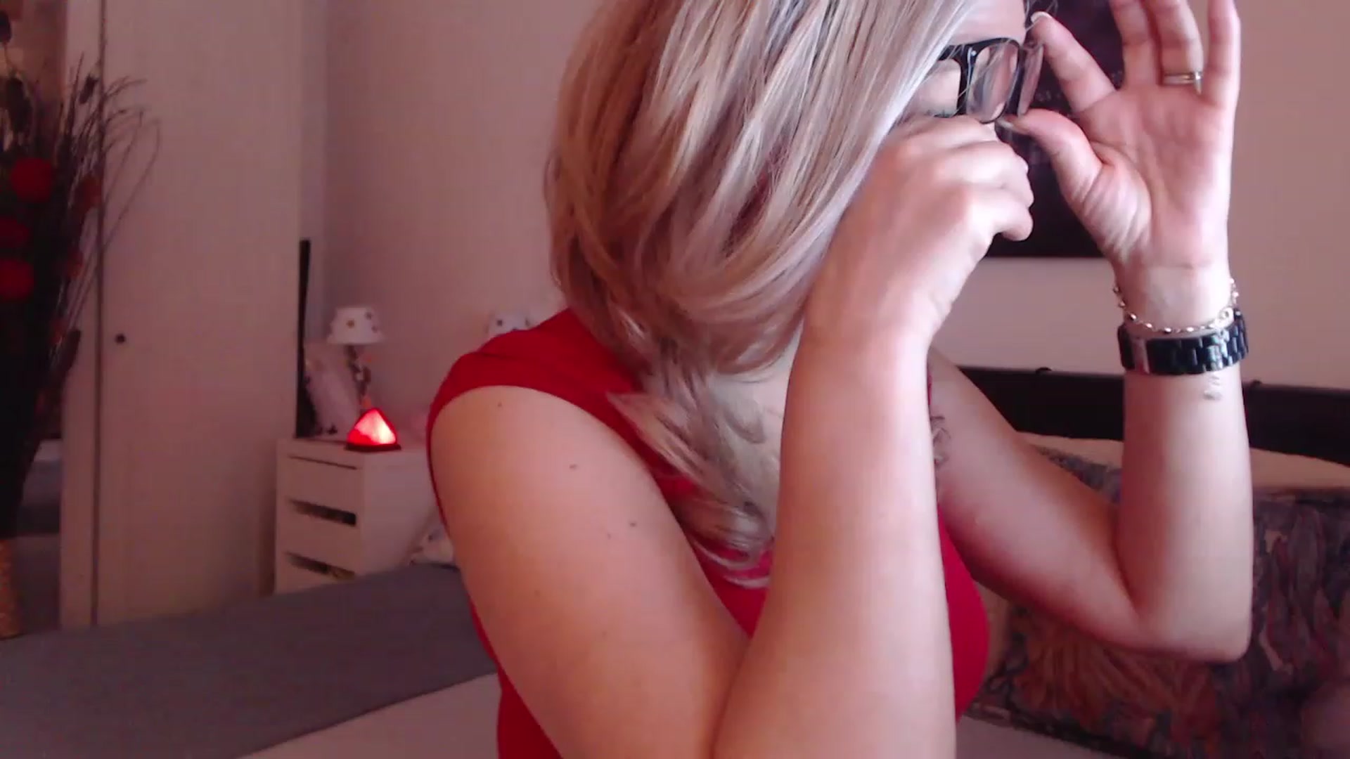 Gallery image thumbnail from Reeya71's myfreecams stream on, 03/14/2023, 02:59 image 16 of 20