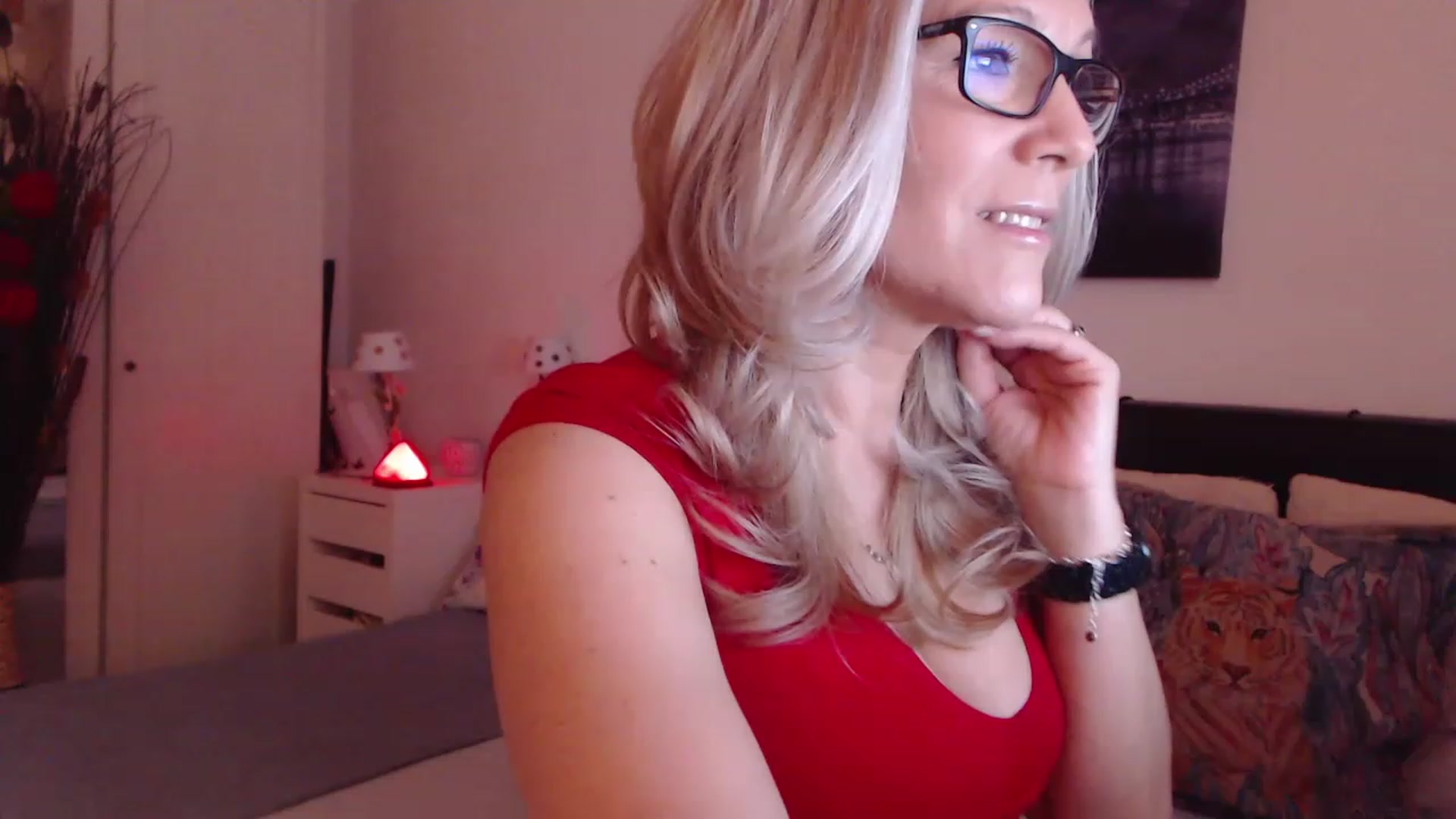 Gallery image thumbnail from Reeya71's myfreecams stream on, 03/14/2023, 02:59 image 2 of 20